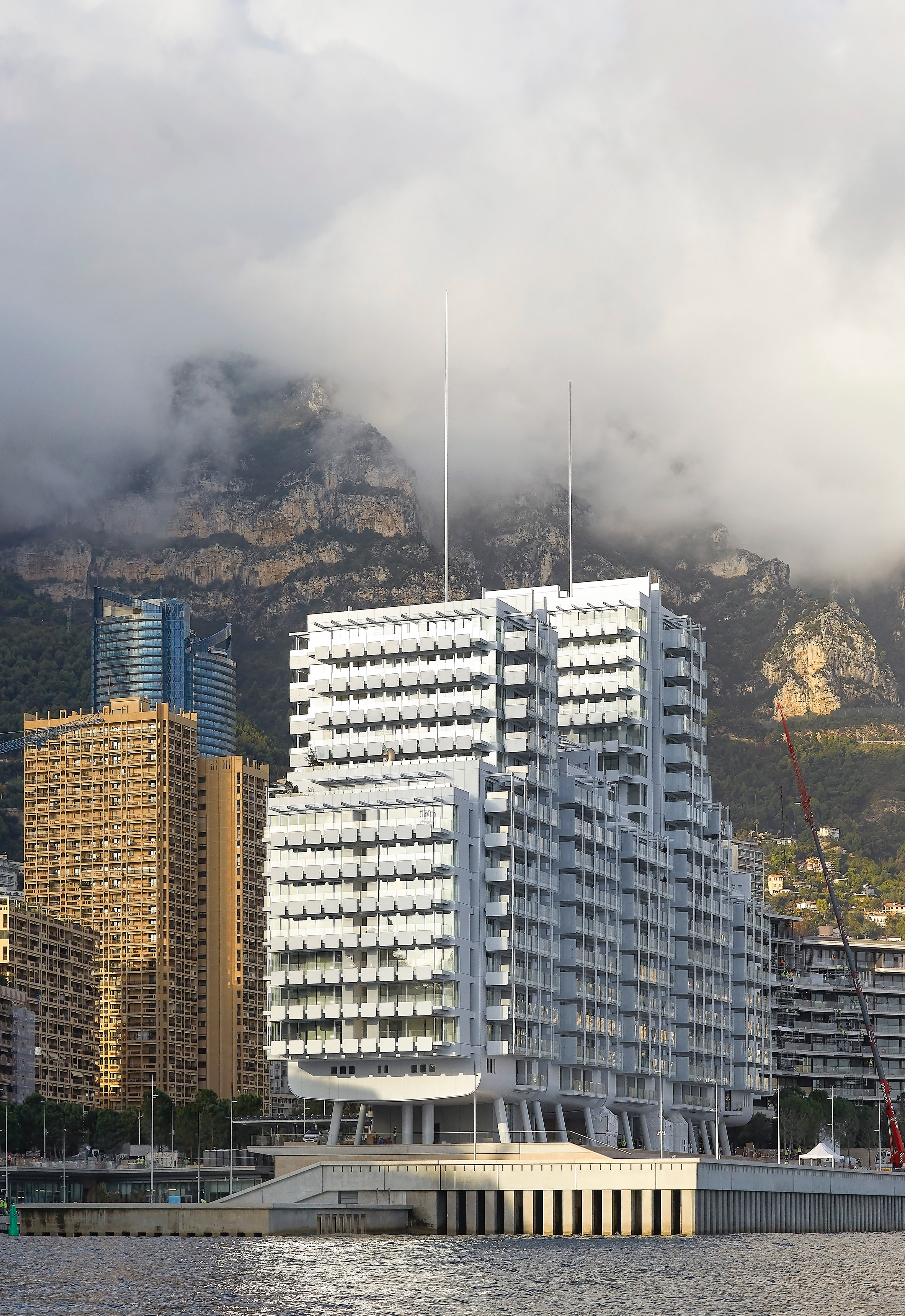 船型的 Le Renzo集合住宅，由 Renzo Piano 設計