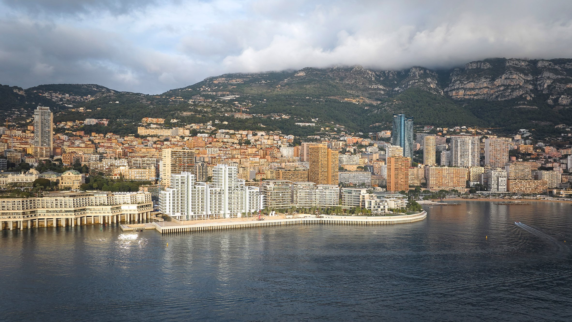 Distant view of Mareterra Renzo Piano