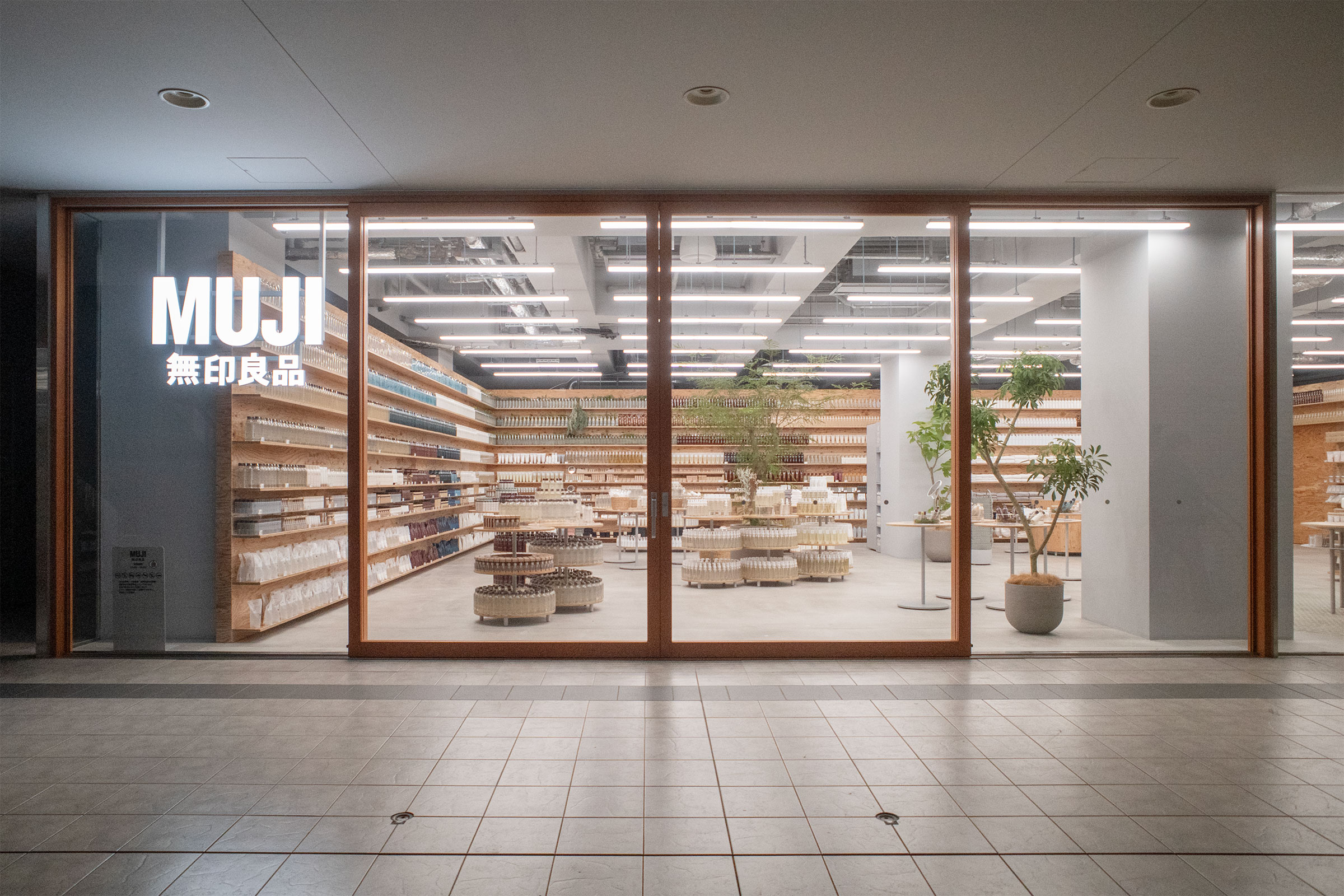 SANAA MUJI無印良品東京代官山店 室內設計