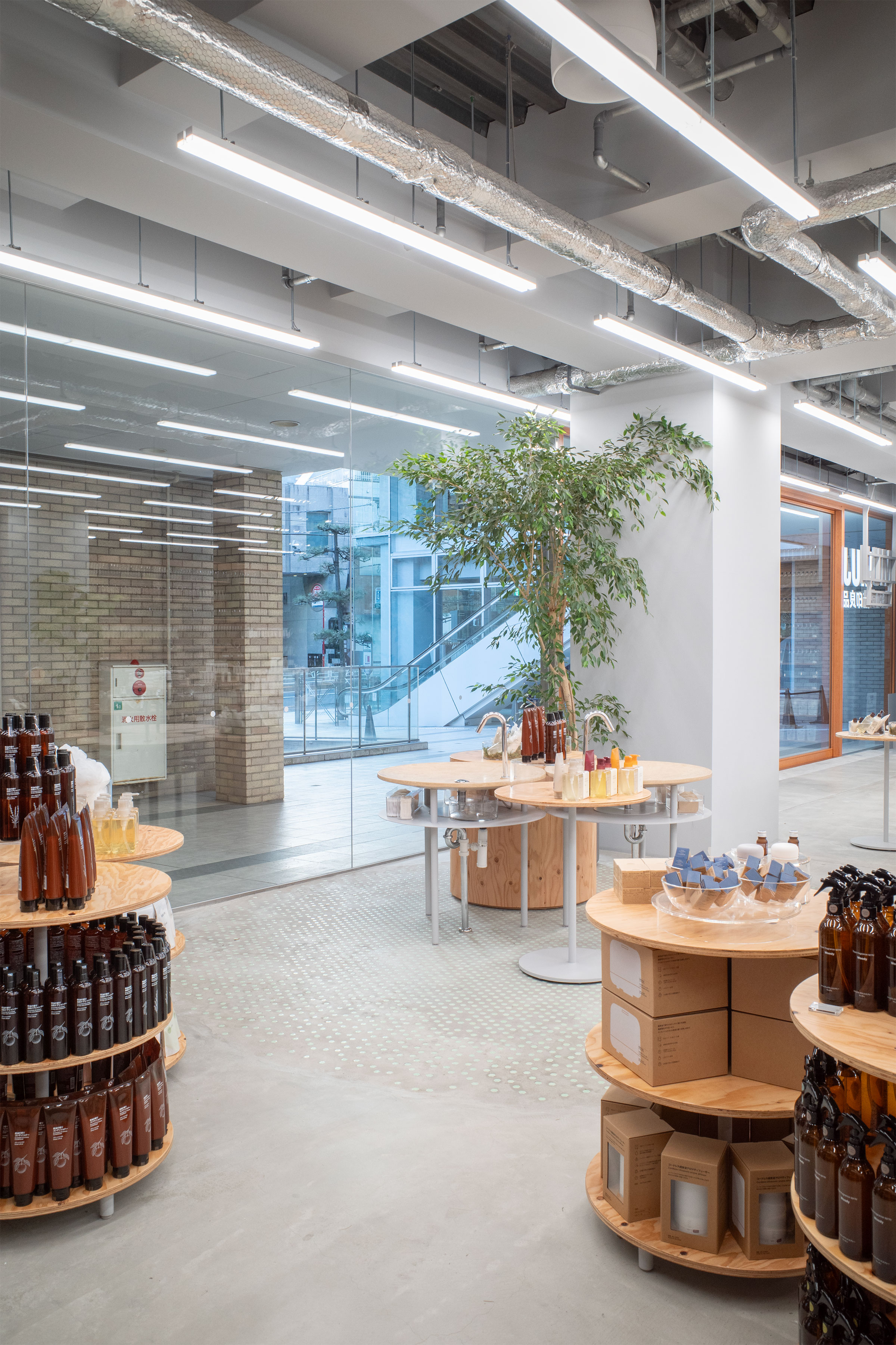 SANAA MUJI無印良品東京代官山店 室內設計