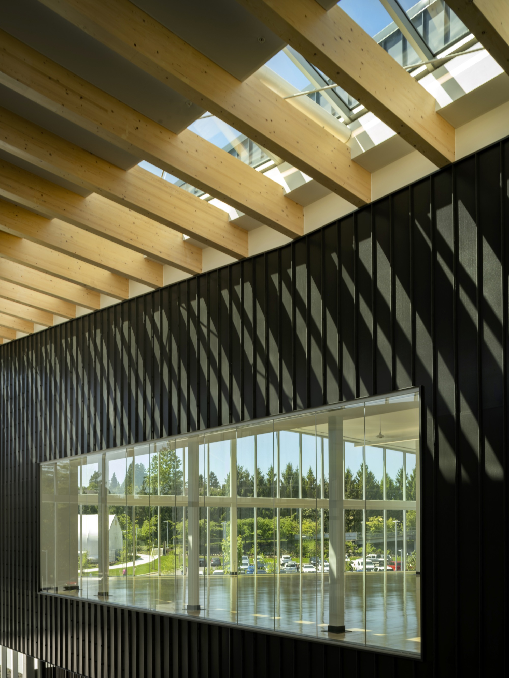 加拿大təməsew̓txʷ水上運動中心暨社區中心 運動館 體育館