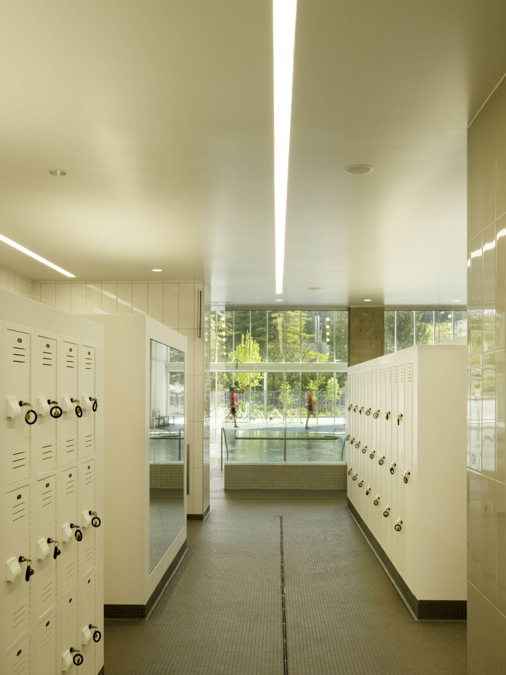 加拿大təməsew̓txʷ水上運動中心暨社區中心 運動館 體育館