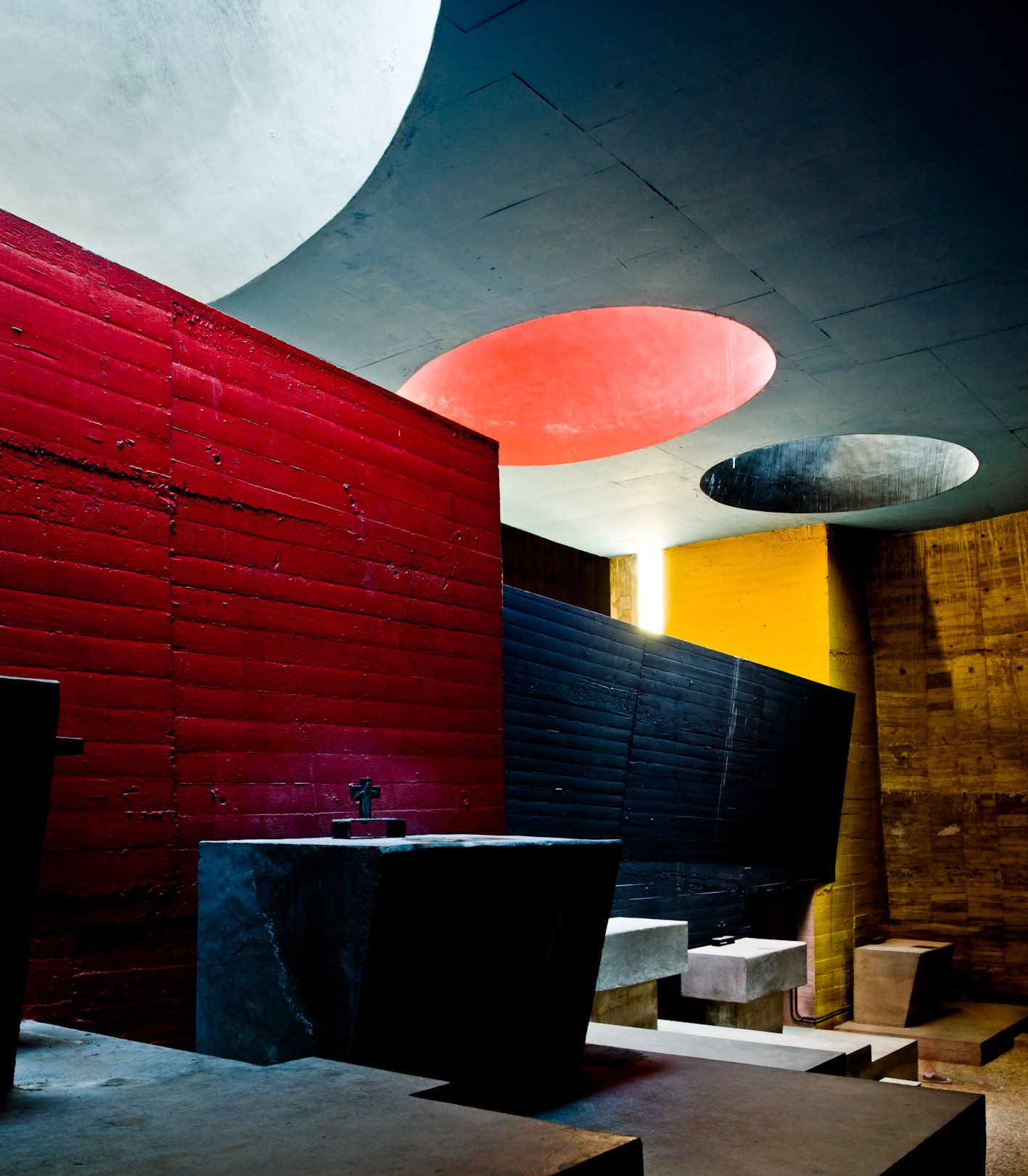 柯比意（Le Corbusier） 法國里昂 拉圖雷特修道院（The Convent of La Tourette）