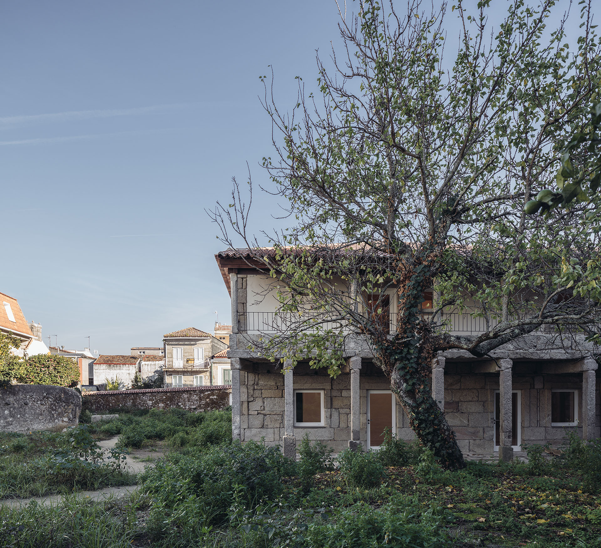 西班牙舊建築改造 Baiona 公共圖書館 Murado Elvira