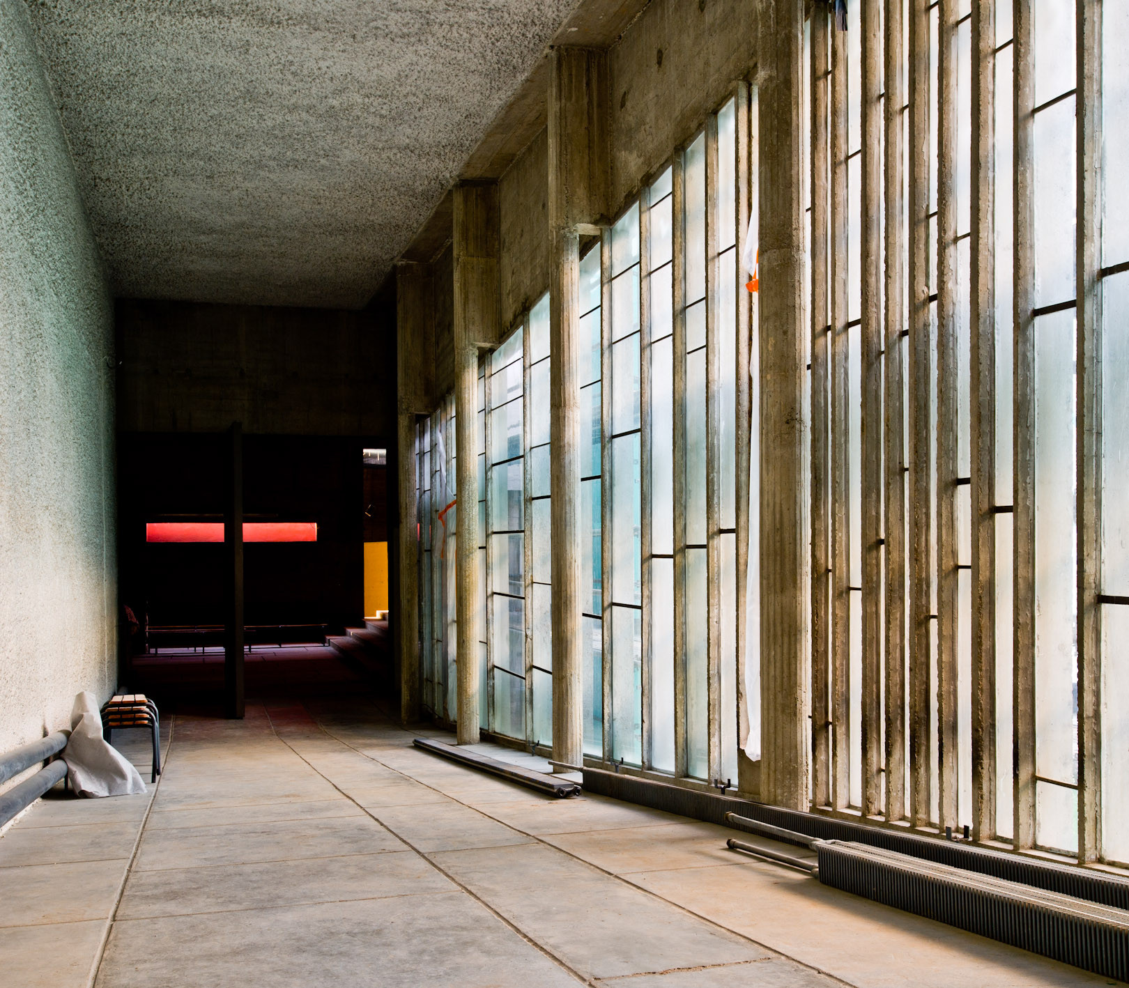 柯比意（Le Corbusier） 法國里昂 拉圖雷特修道院（The Convent of La Tourette）