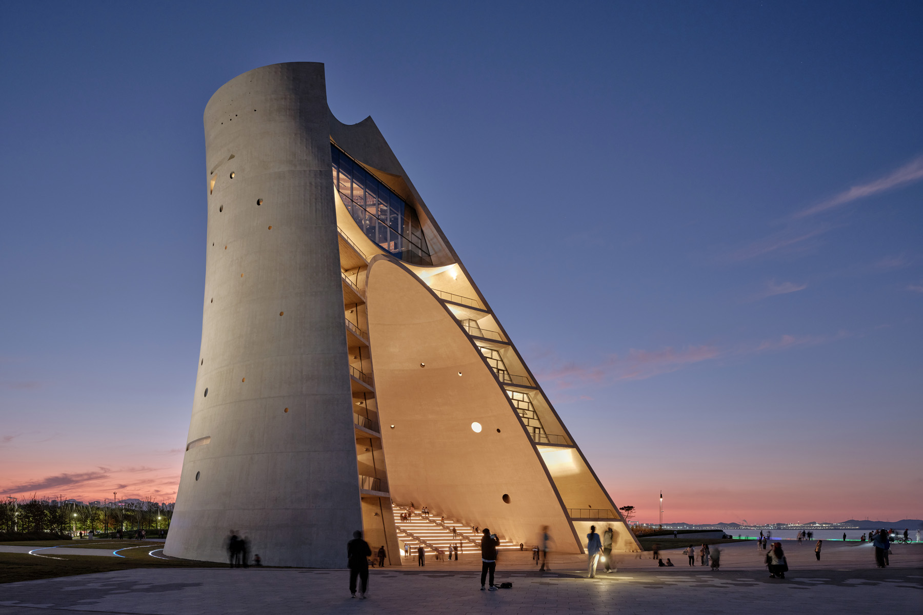 OPEN Architecture 中國建築師 煙台時光塔 時光塔夜景  攝影：雷壇壇