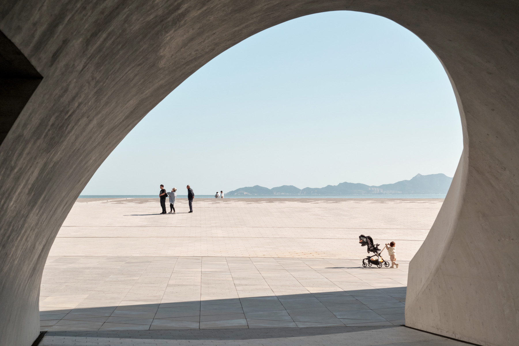 OPEN Architecture 中國建築師 煙台時光塔 入口通道  攝影：雷壇壇