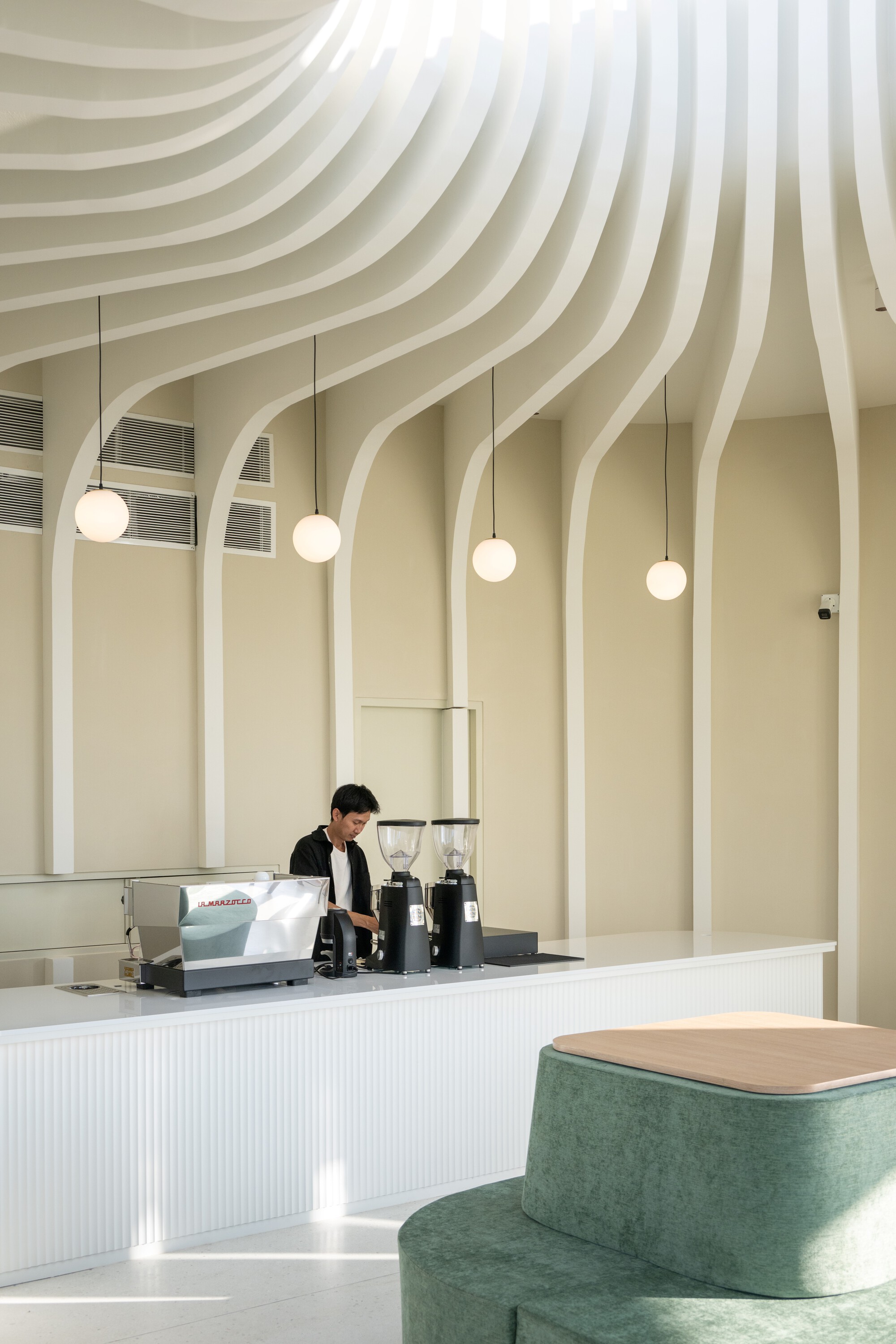 泰國餐廳 Curvy Dining Unknown Surface Studio