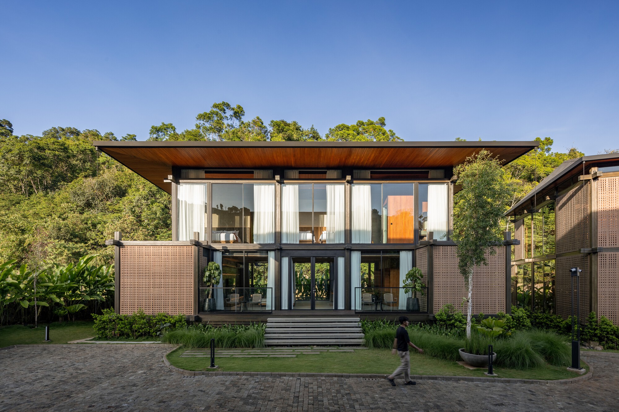 印尼 Kecamatan Megamendung  多功能建築、酒店建築、公共空間、景觀設計 K-Thengono Design Studio