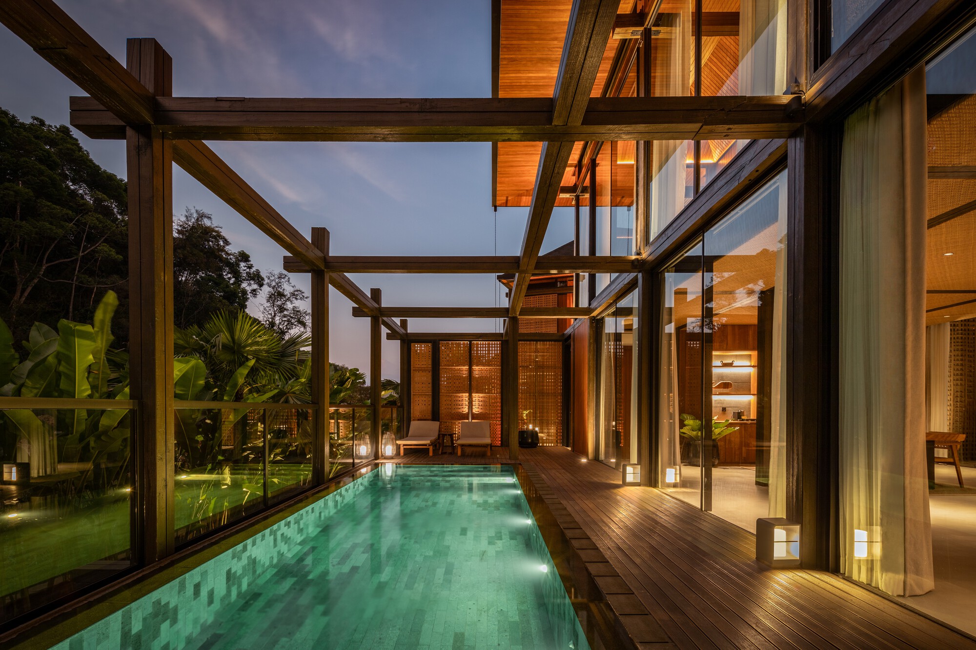 印尼 Kecamatan Megamendung  多功能建築、酒店建築、公共空間、景觀設計 K-Thengono Design Studio