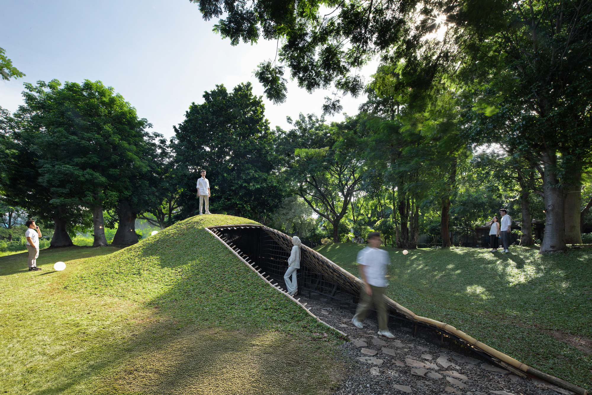 印尼地景雞舍 Chicken Hero Pavilion RAD+ar (Research Artistic Design + architecture)