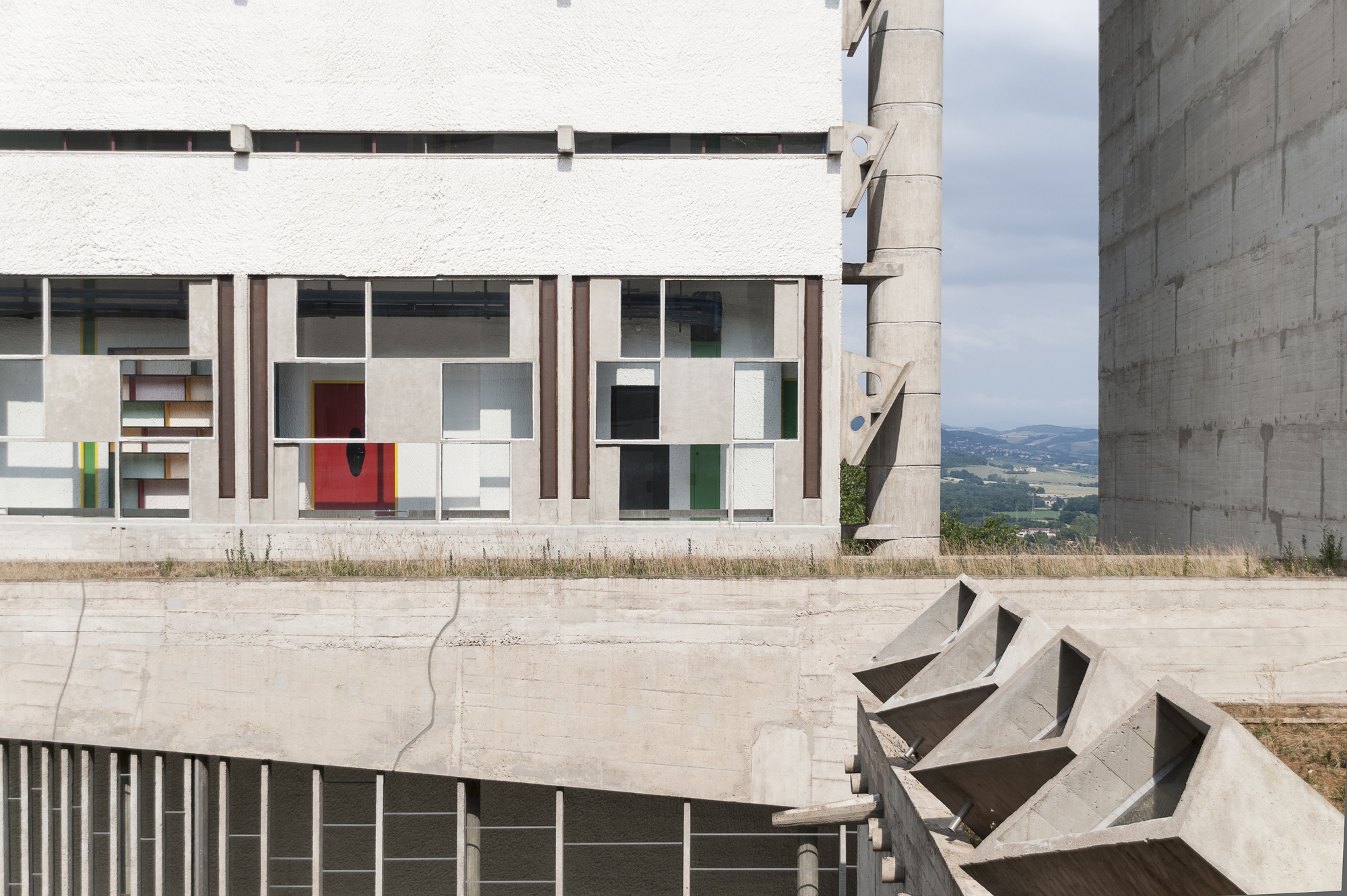 柯比意（Le Corbusier） 法國里昂 拉圖雷特修道院（The Convent of La Tourette）
