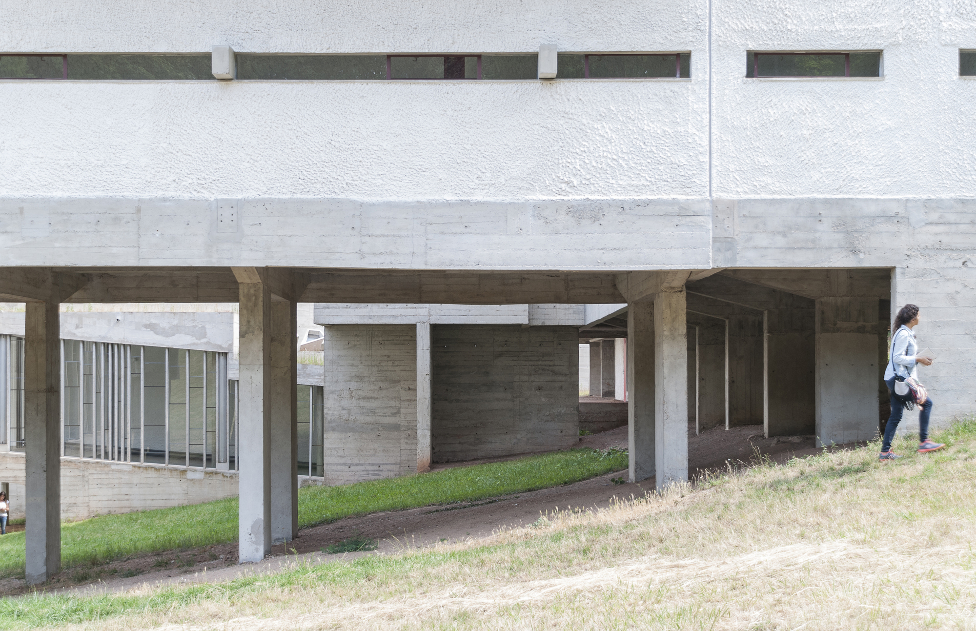 柯比意（Le Corbusier） 法國里昂 拉圖雷特修道院（The Convent of La Tourette）