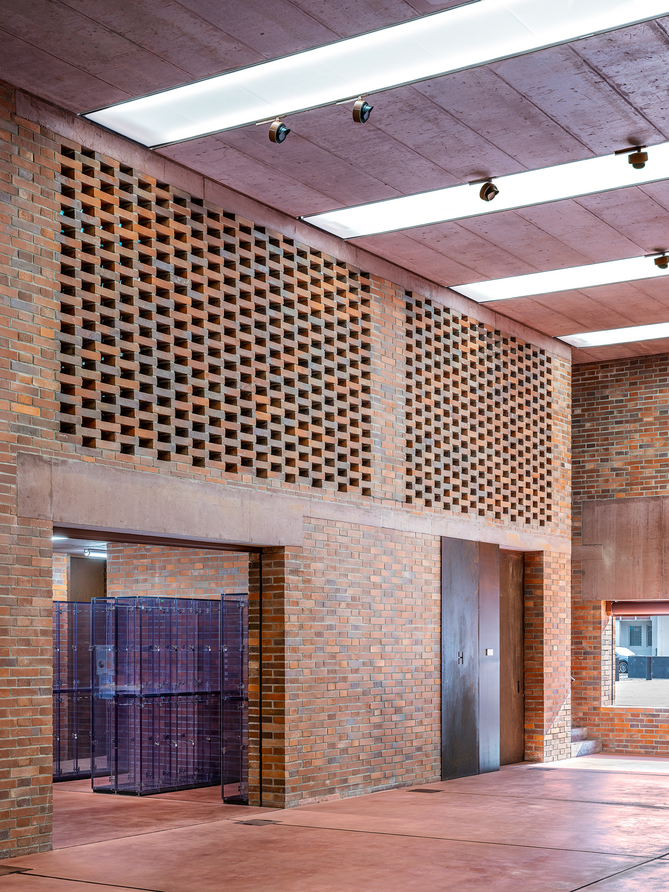 捷克建築 GAMPA and Sféra with Public Spaces of Automatic Mills Winternitzovy automatické Mlýny