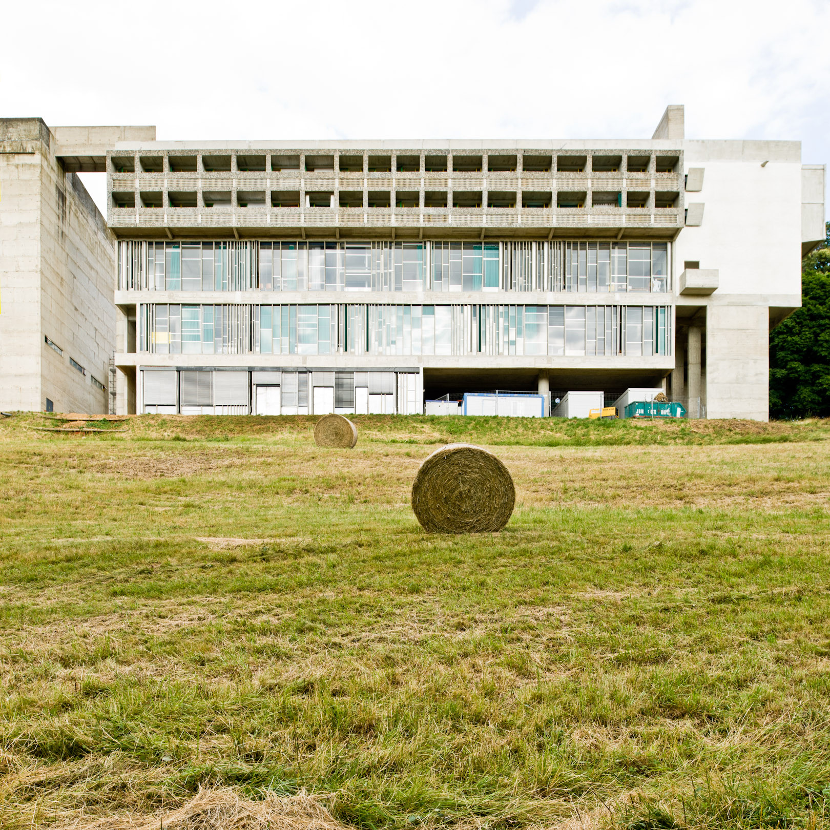 柯比意（Le Corbusier） 法國里昂 拉圖雷特修道院（The Convent of La Tourette）