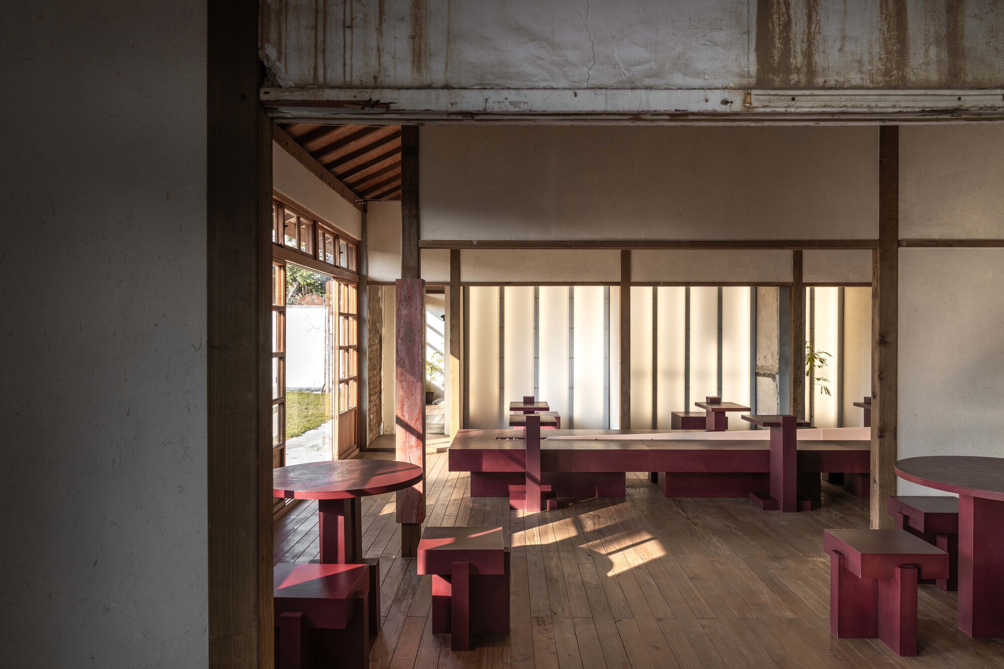 十幸制作TT Design 高雄鳳山黃埔新村神諭咖啡