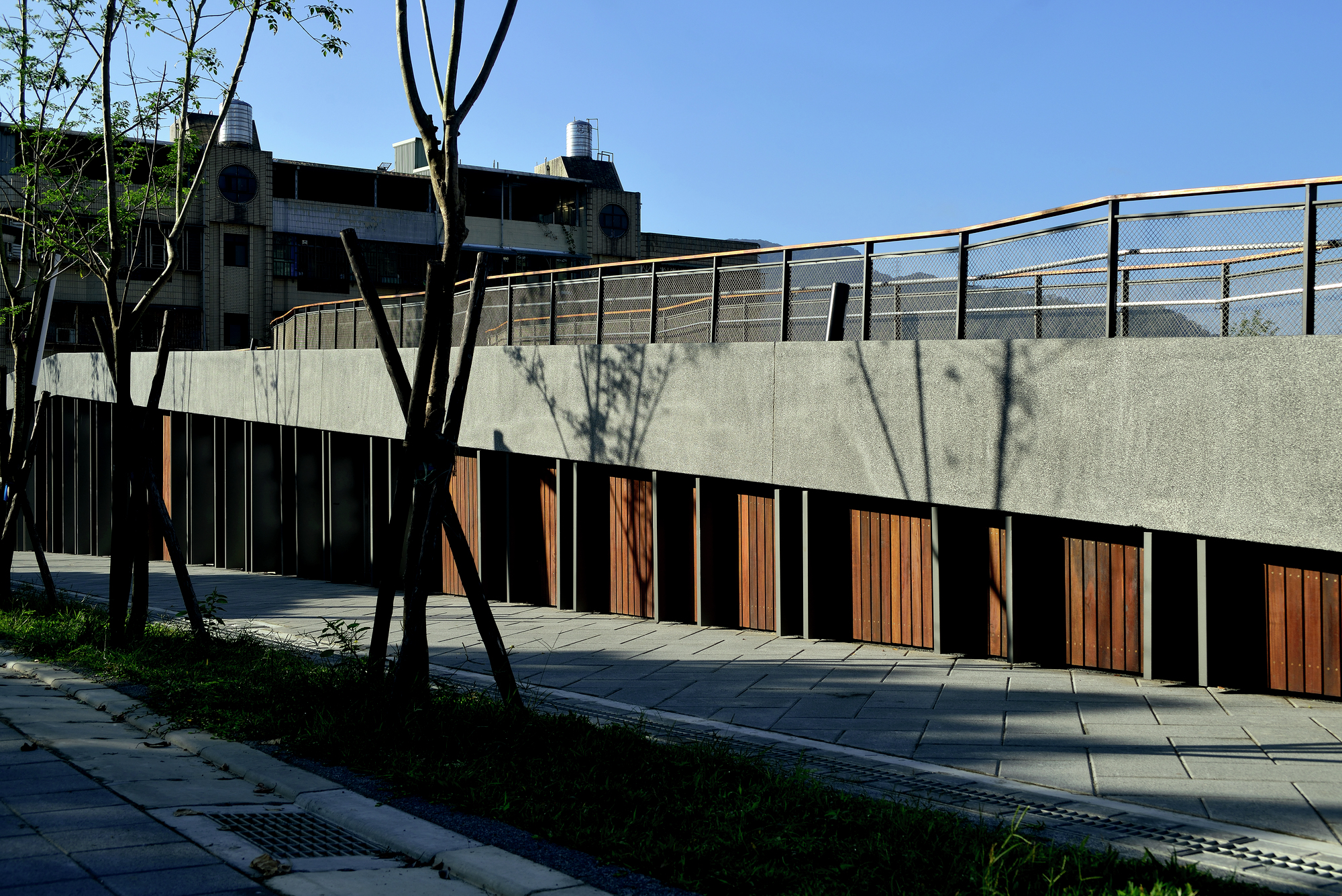 深坑兒童遊戲場、幼兒所暨地下停車場／蕭力仁建築師事務所