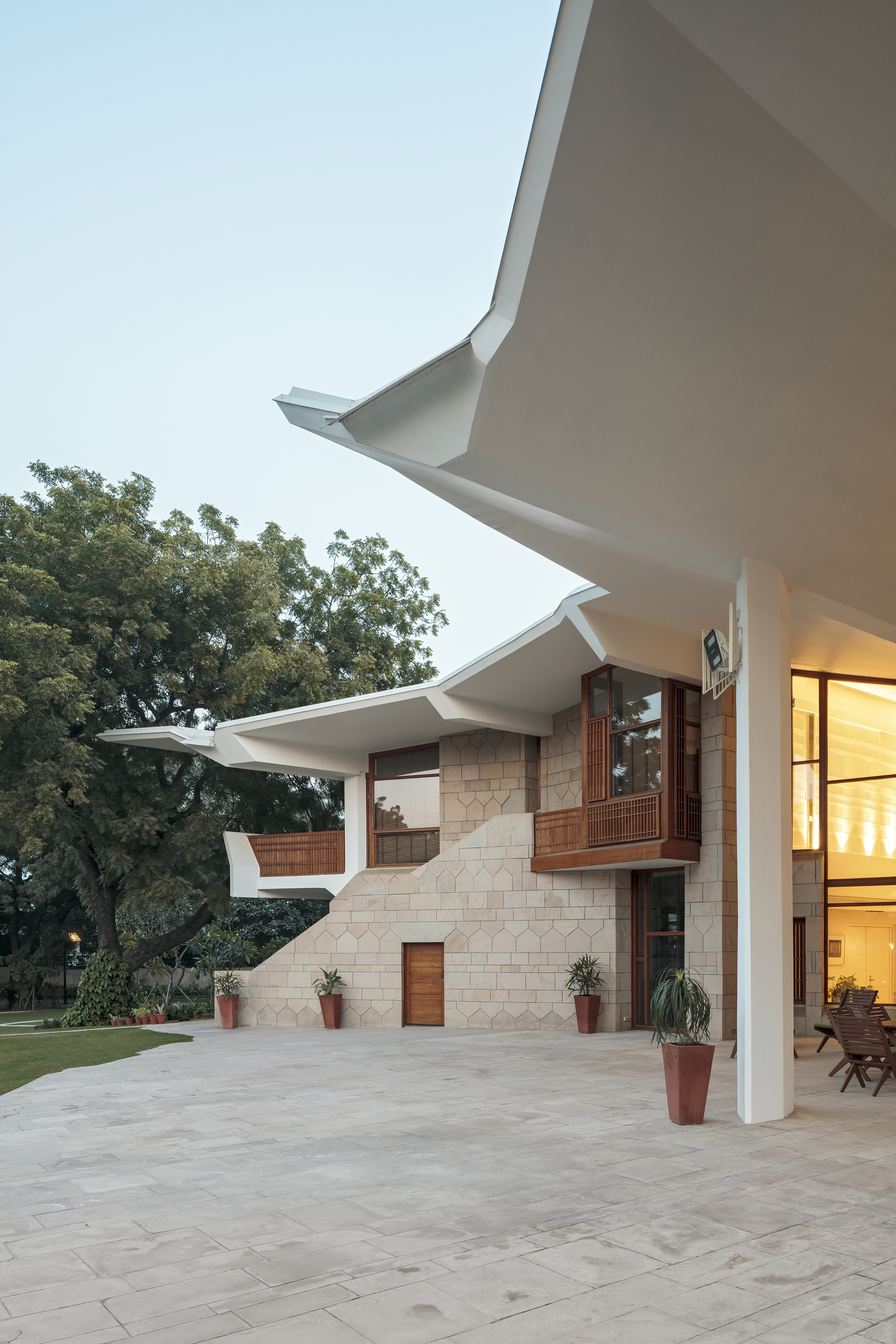 芬蘭駐印度大使館的重生，ALA Architects 修復 Reima 和 Raili Pietilä 的現代主義傑作