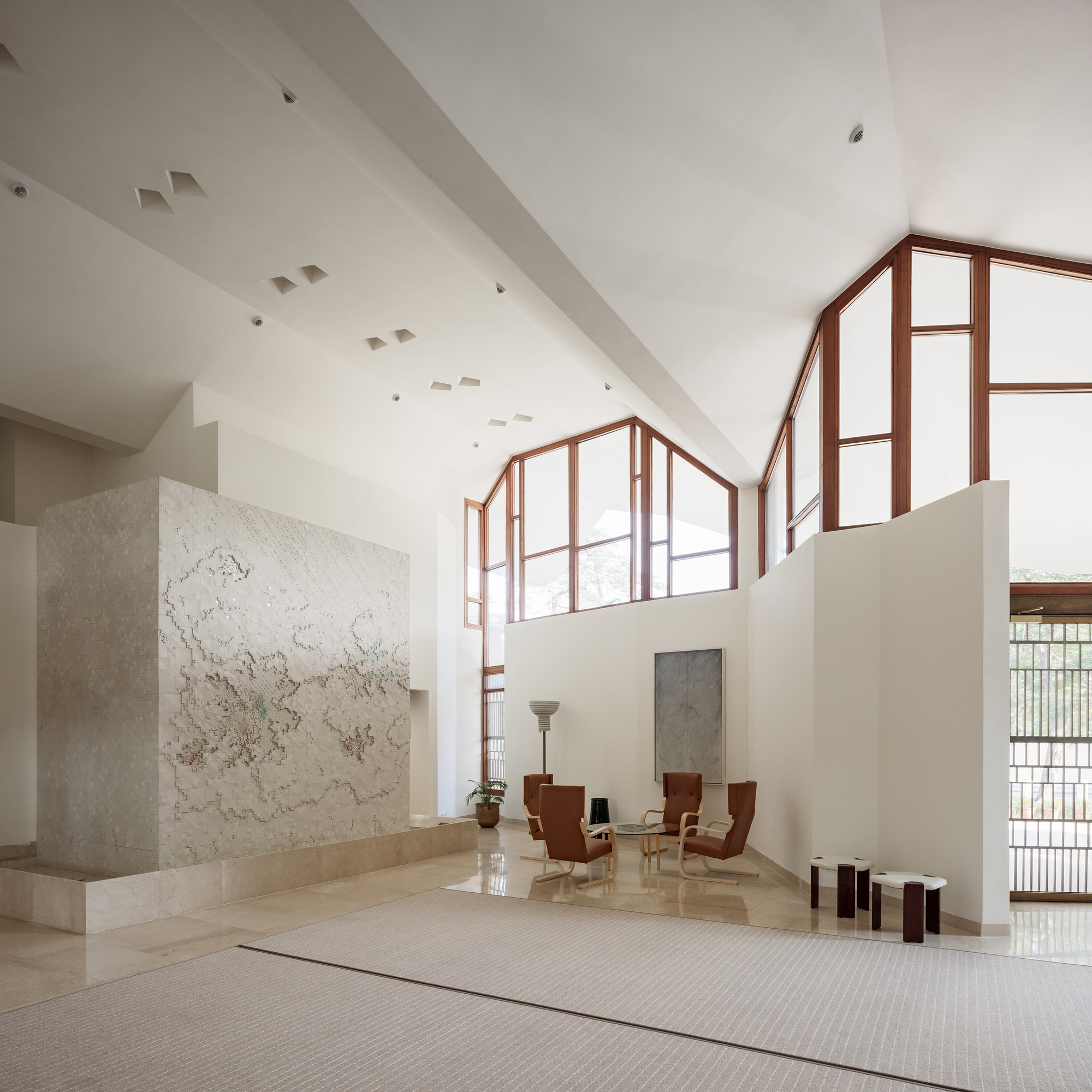 芬蘭駐印度大使館的重生，ALA Architects 修復 Reima 和 Raili Pietilä 的現代主義傑作