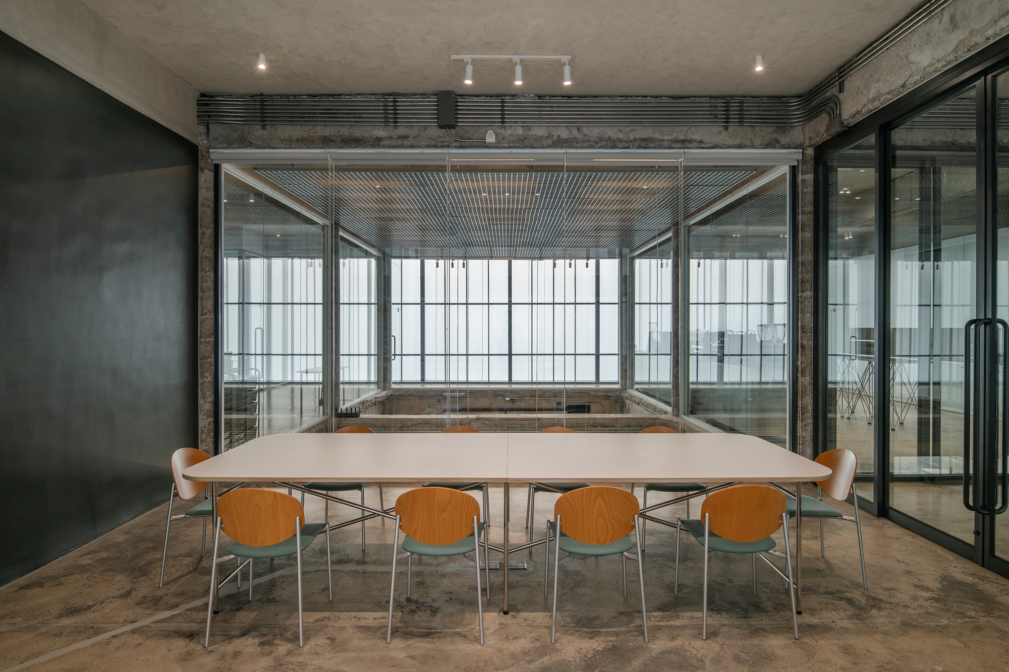 TasteSpace 室內設計 泰國曼谷冠軍咖啡店「Factory Coffee」