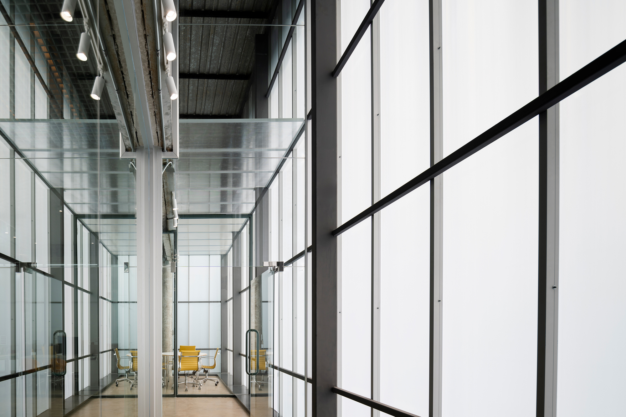 TasteSpace 室內設計 泰國曼谷冠軍咖啡店「Factory Coffee」