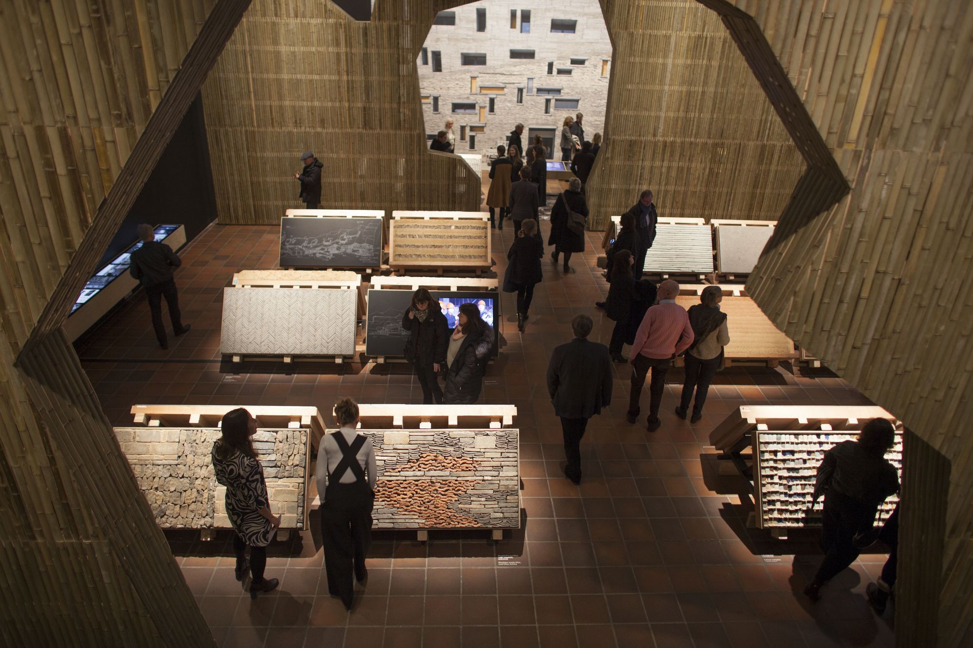 位於丹麥的路易斯安那現代藝術博物館（Louisiana Museum of Modern Art）正在展出王澍的作品，展期到2017年4月30日