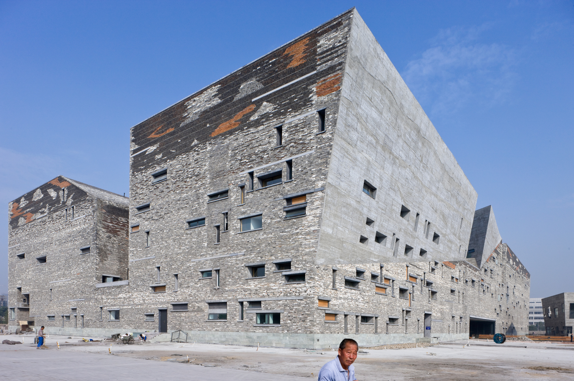 業餘建築工作室(Amateur Architecture Studio),寧波歷史博物館(Ningbo History Museum),寧波,2008年。(圖片 © Iwan Baan)