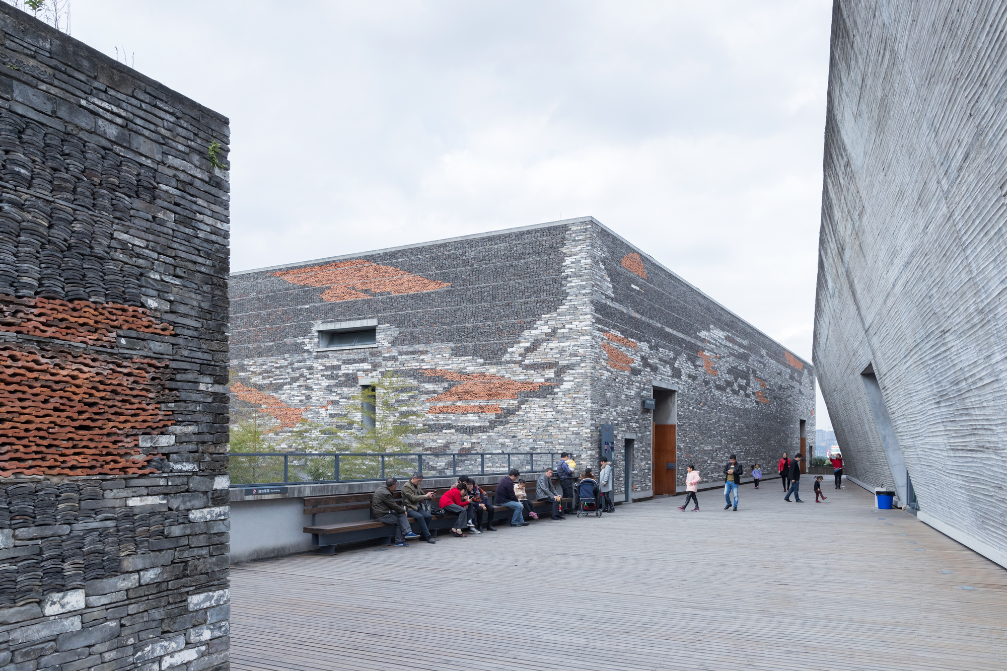 業餘建築工作室(Amateur Architecture Studio),寧波歷史博物館(Ningbo History Museum),2008年。(圖片 © Iwan Baan)