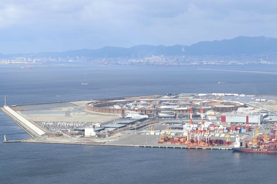 ［写真］2025年日本国際博覧会（大阪・関西万博）の全景（撮影：具志堅浩二）