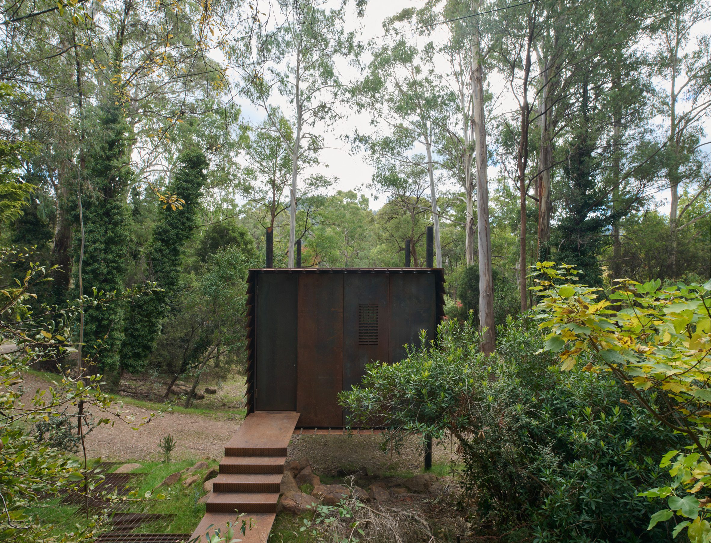 Robbie Walker 澳洲小屋 樹屋 Sawmill Treehouse