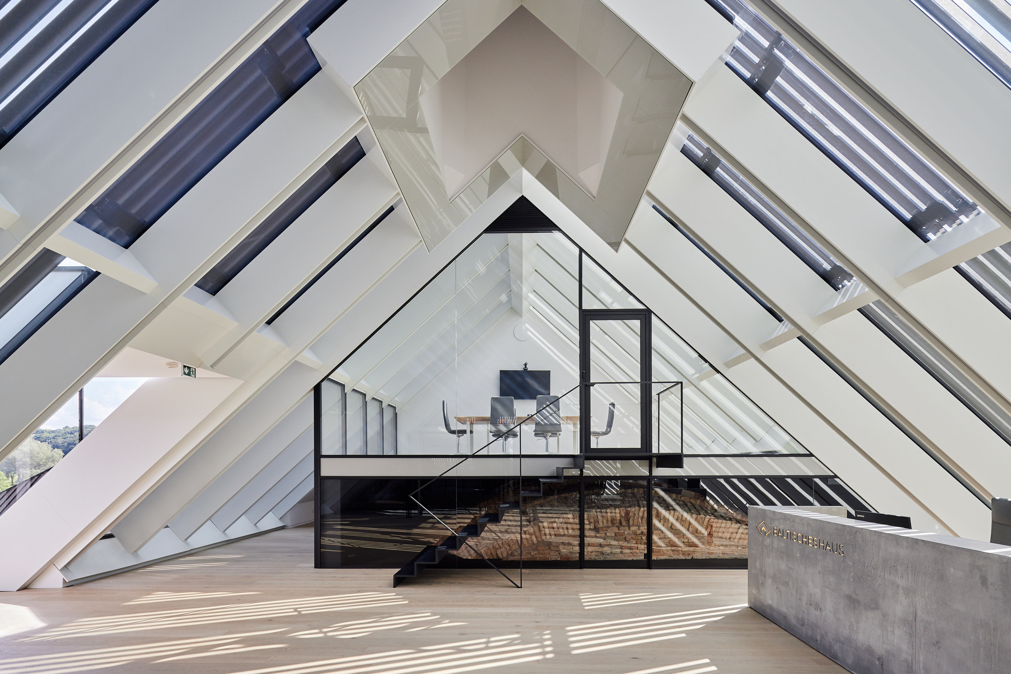 Boksto Skveras Mixed-Use Center 立陶宛 Lithuania  酒店建築、歷史建築、舊建築再利用、立陶宛建築師、立陶宛建築師 Studio Seilern Architects
