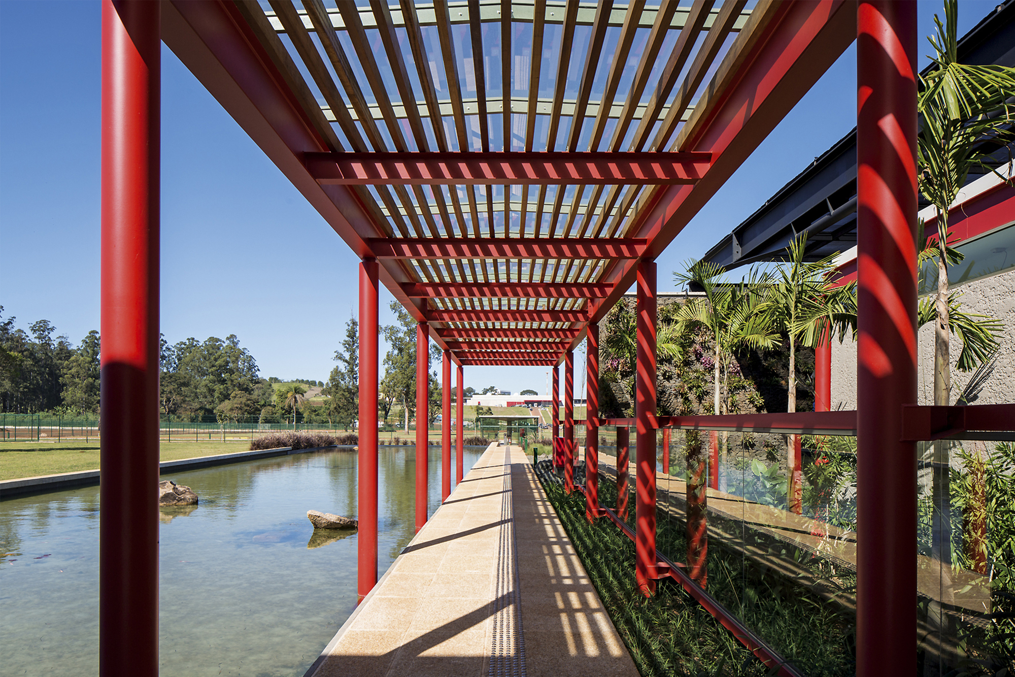 巴西坎皮納斯銀行數據中心（Santander Datacenter） LoebCapote Arquitetura e Urbanismo