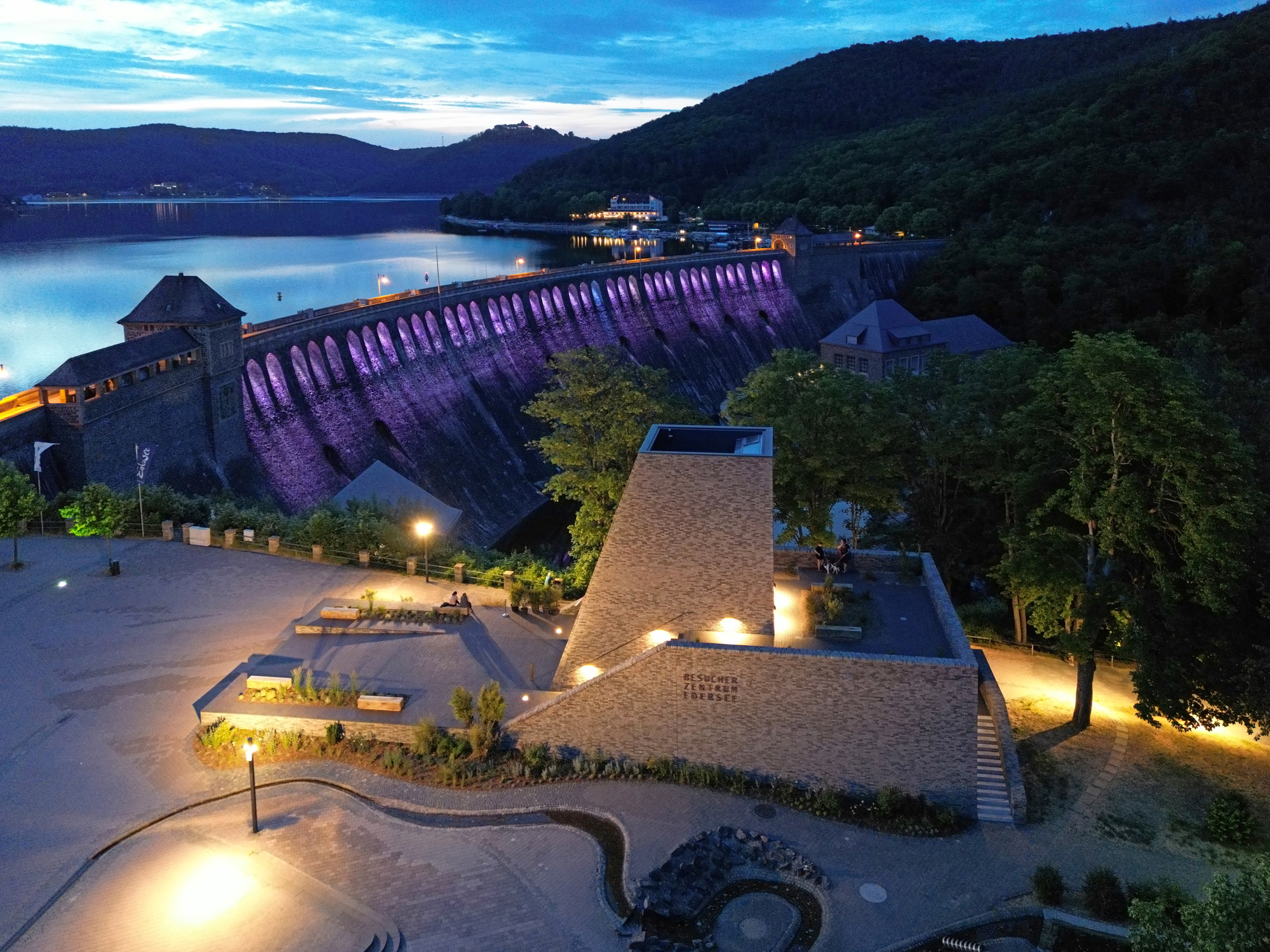 德國埃德爾湖Edersee湖 Stones Water Light遊客中心 Christoph Hesse Architects