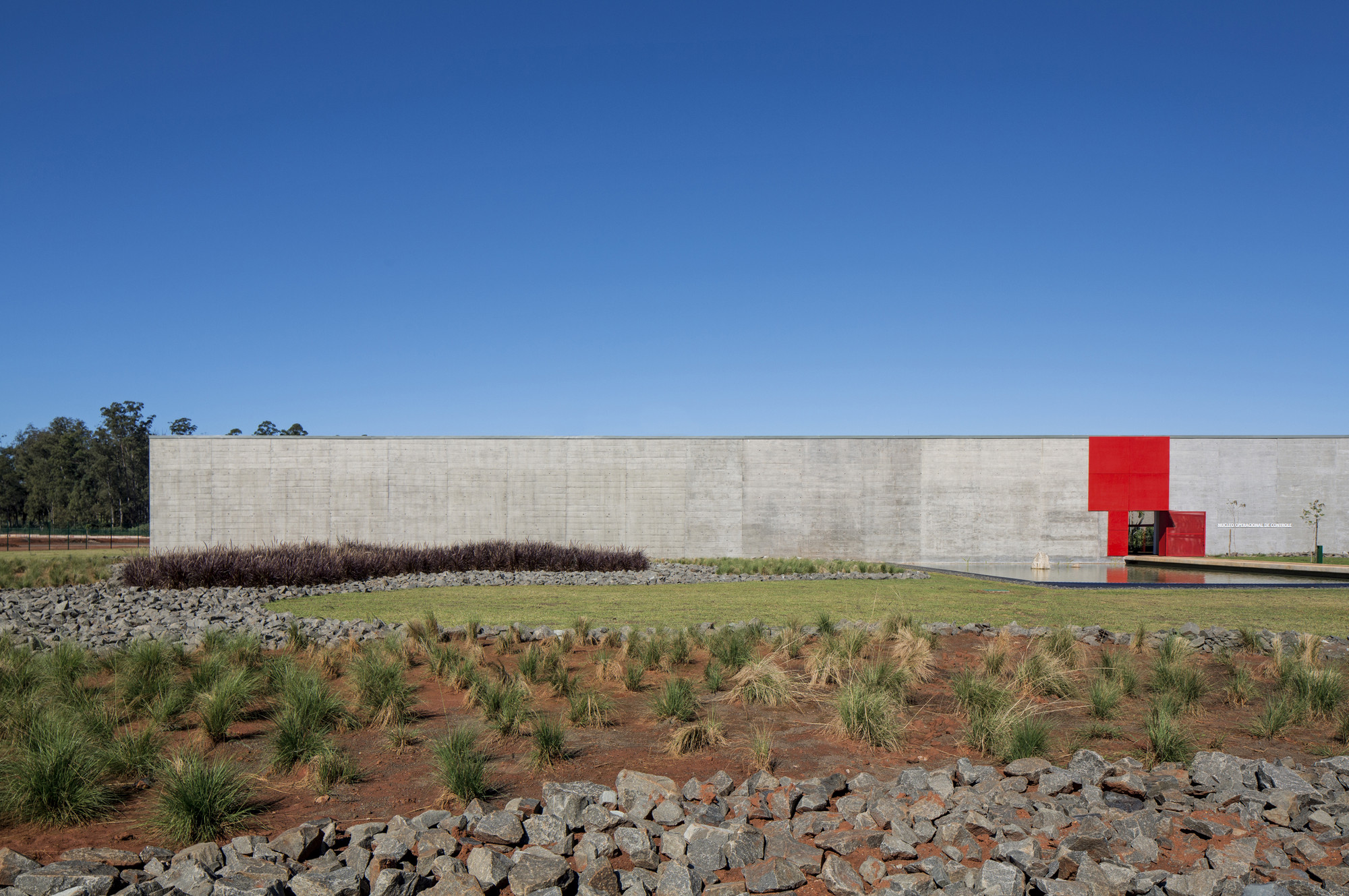 巴西坎皮納斯銀行數據中心（Santander Datacenter） LoebCapote Arquitetura e Urbanismo