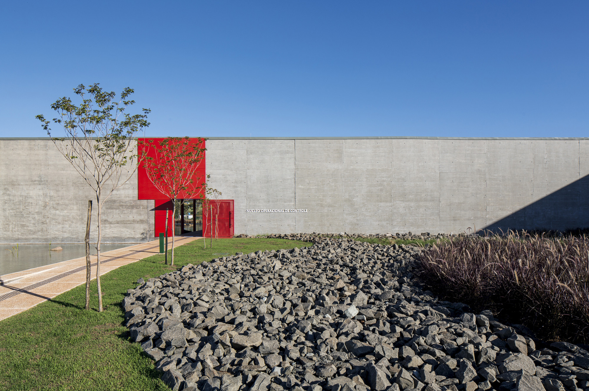 巴西坎皮納斯銀行數據中心（Santander Datacenter） LoebCapote Arquitetura e Urbanismo