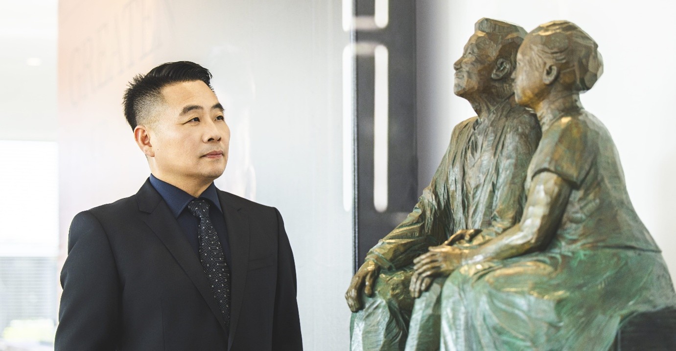 
圖說十七 桂田集團創辦人朱仁宗表示，「對我來說，這世上沒有什麼事比親情更重要。我覺得自己最幸運的地方，不是擁有多少功業或財富，而是一家人和睦美滿、心都聚在一起。」