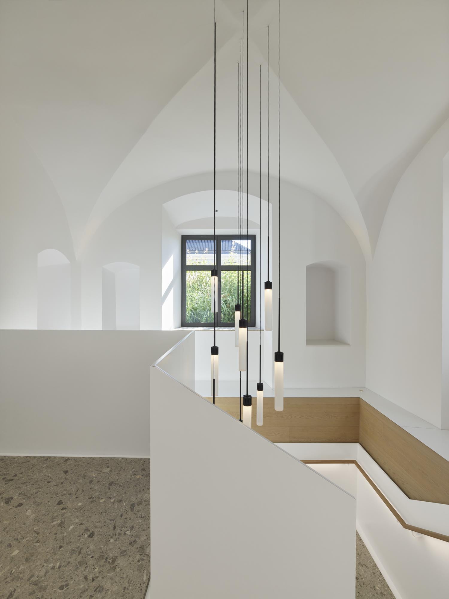 Boksto Skveras Mixed-Use Center 立陶宛 Lithuania  酒店建築、歷史建築、舊建築再利用、立陶宛建築師、立陶宛建築師 Studio Seilern Architects