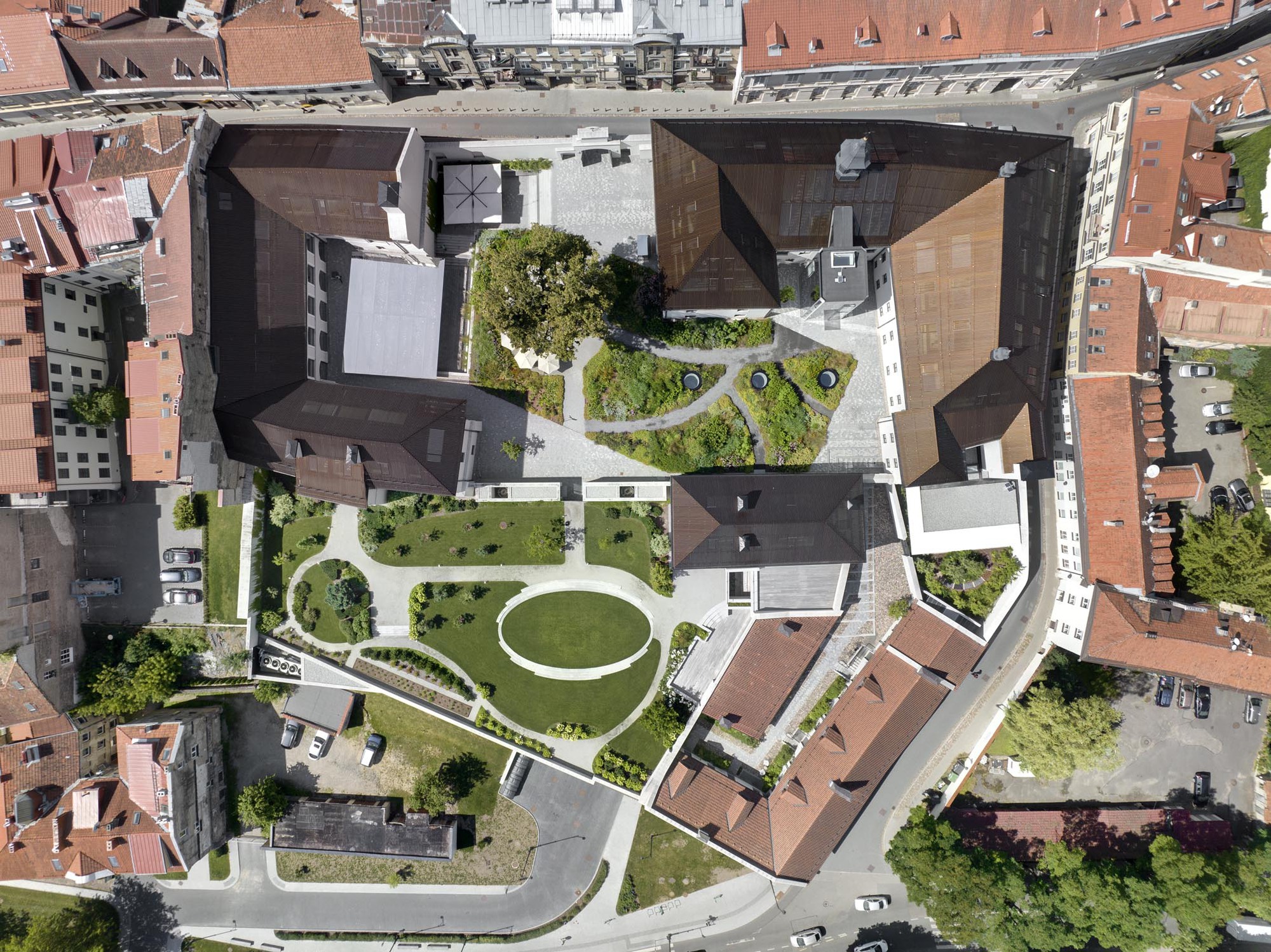 Boksto Skveras Mixed-Use Center 立陶宛 Lithuania  酒店建築、歷史建築、舊建築再利用、立陶宛建築師、立陶宛建築師 Studio Seilern Architects