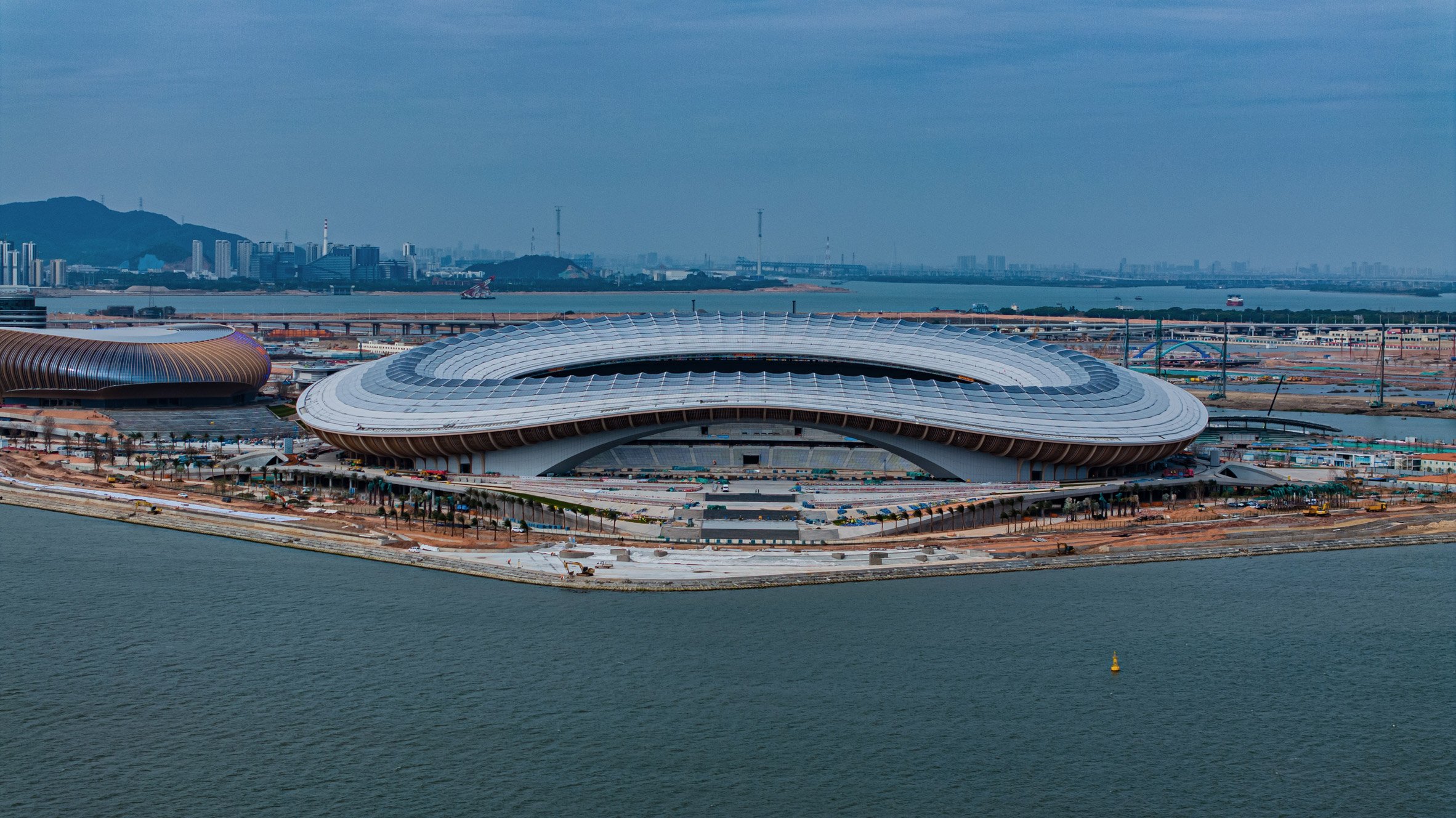 Zaha Hadid Architects  廣州南沙大灣區體育中心