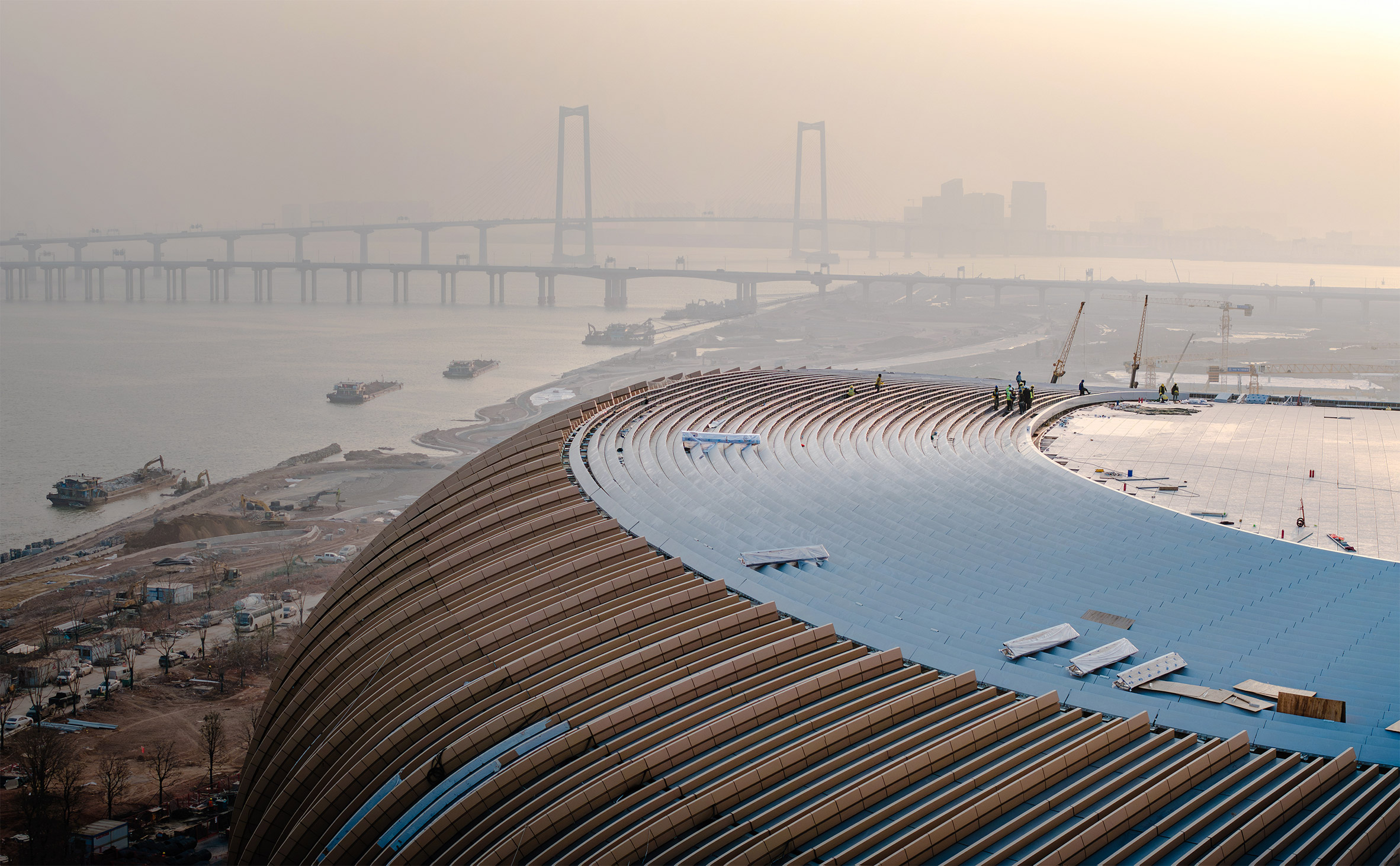 Zaha Hadid Architects  廣州南沙大灣區體育中心