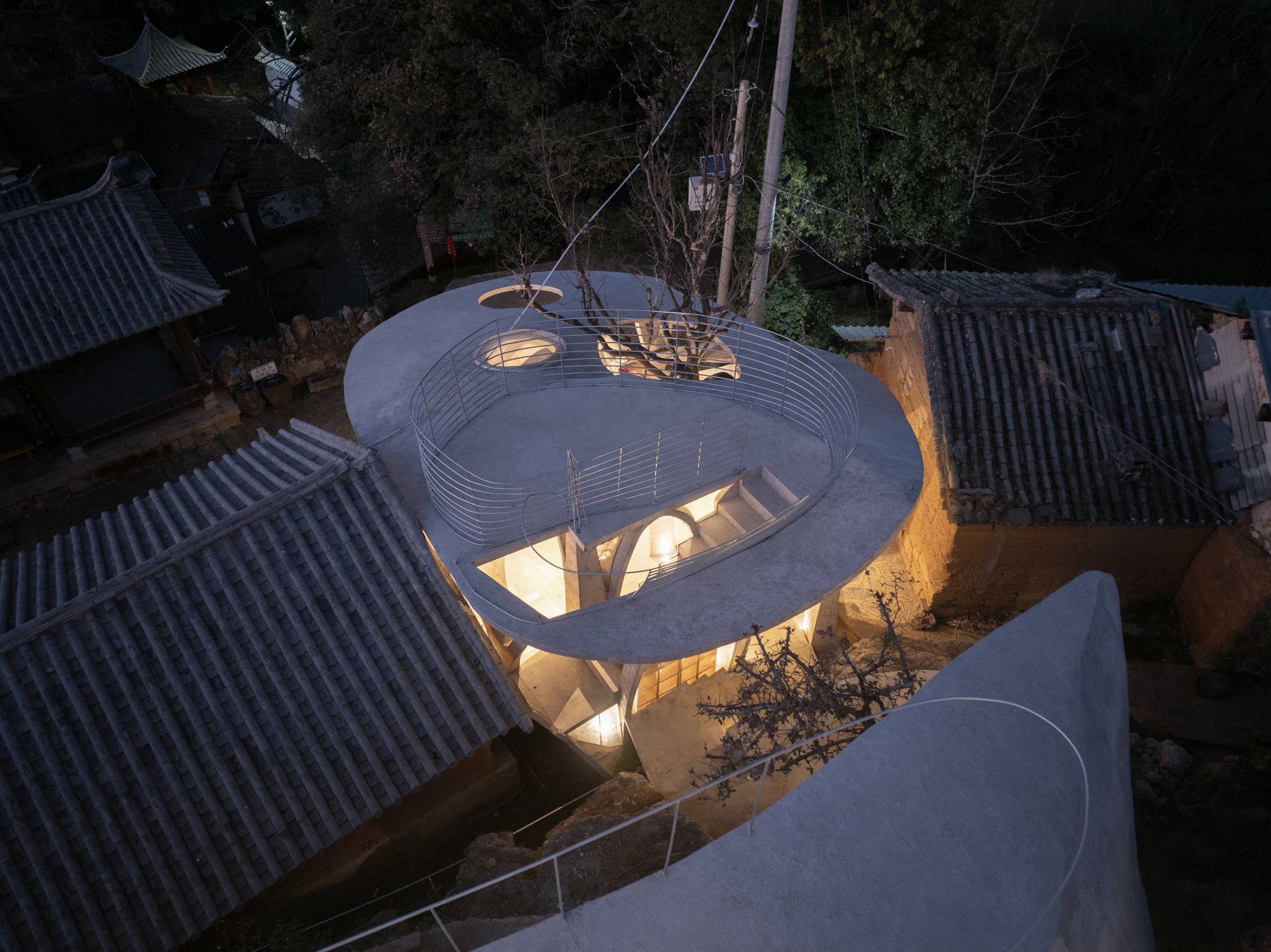 雲南大理南澗縣碧溪鄉岩子頭村 蘑菇蘑菇兒童書屋  孔祥偉工作室