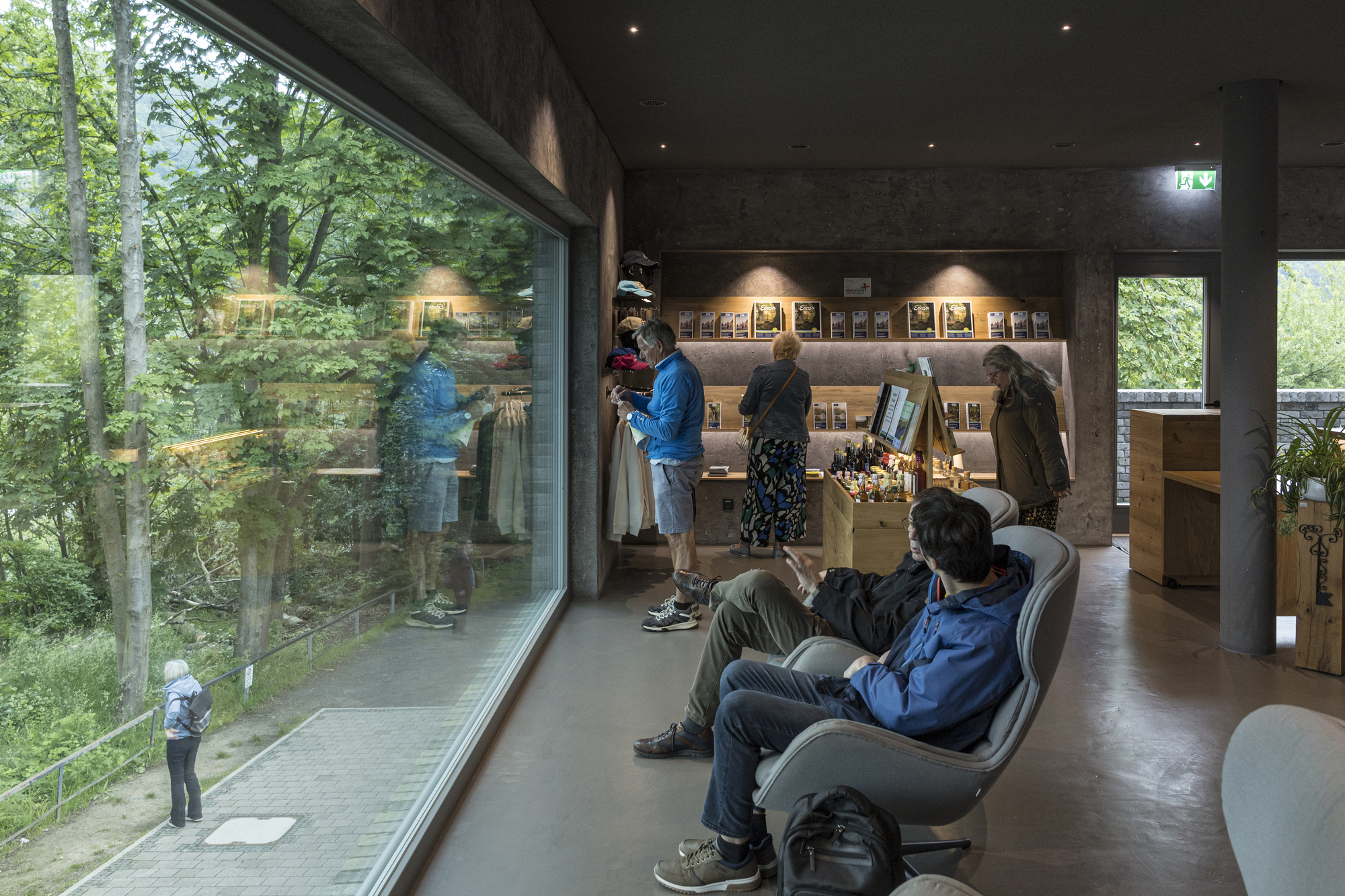 德國埃德爾湖Edersee湖 Stones Water Light遊客中心 Christoph Hesse Architects