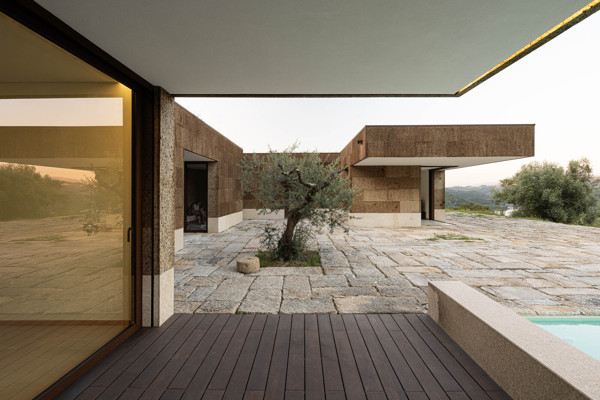 Tiago Tsou 葡萄牙私人住宅 Levada House Tsou Arquitectos 