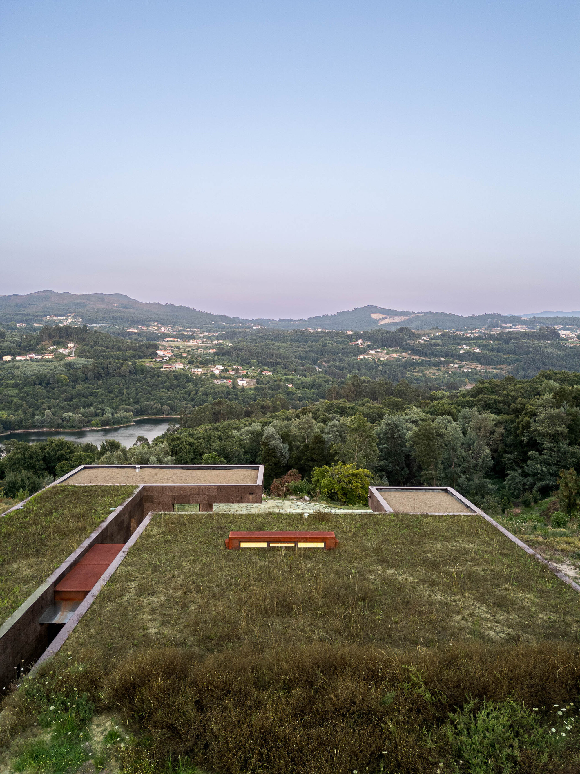 Tiago Tsou 葡萄牙私人住宅 Levada House Tsou Arquitectos 
