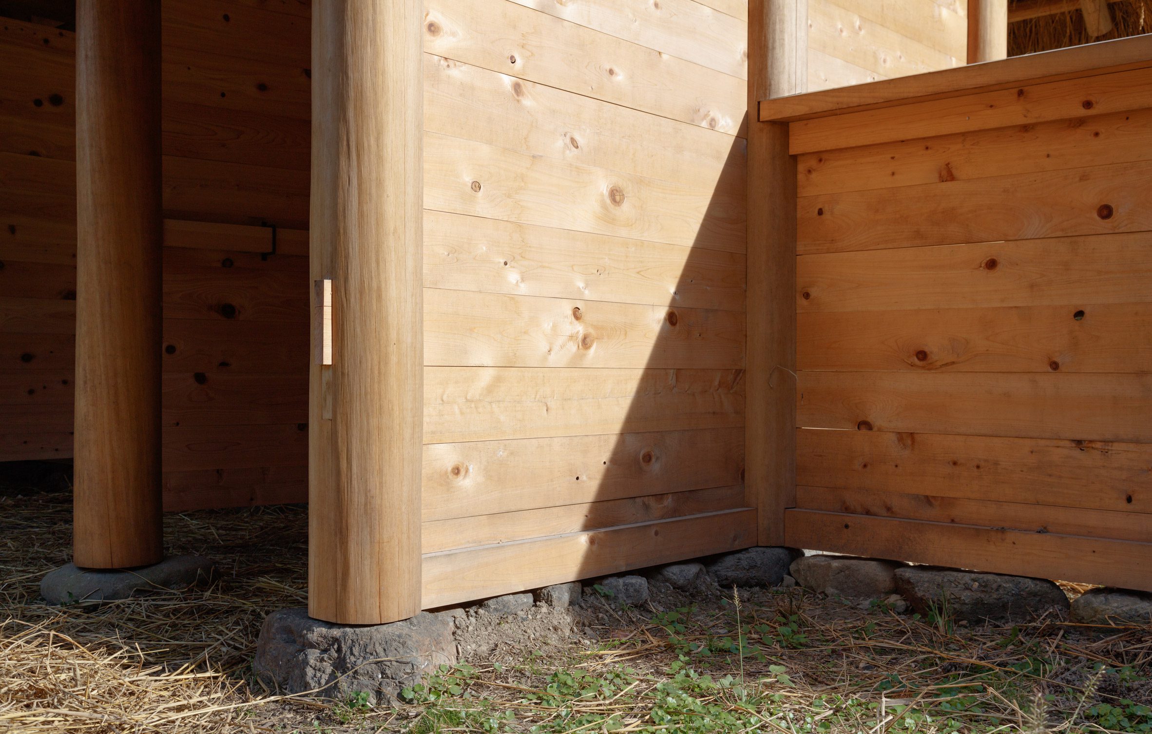 京都裏山 法國建築師2m26 檜木茅草 Hitsujigoya wood structure 木構造羊舍