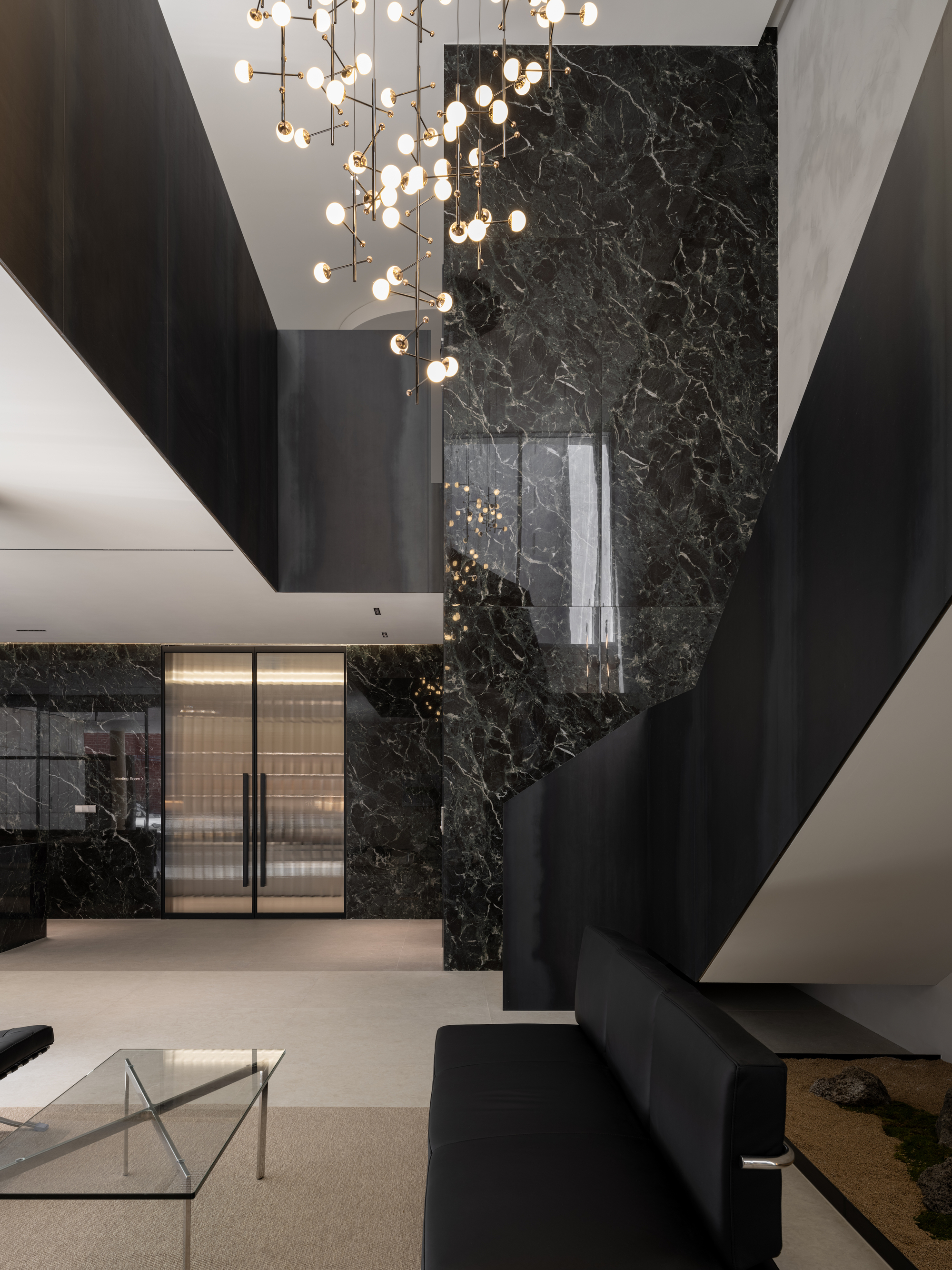 韓國釜山松亭 (Songjeong, Busan, South Korea) Oztile Showroom 展示間室內設計
