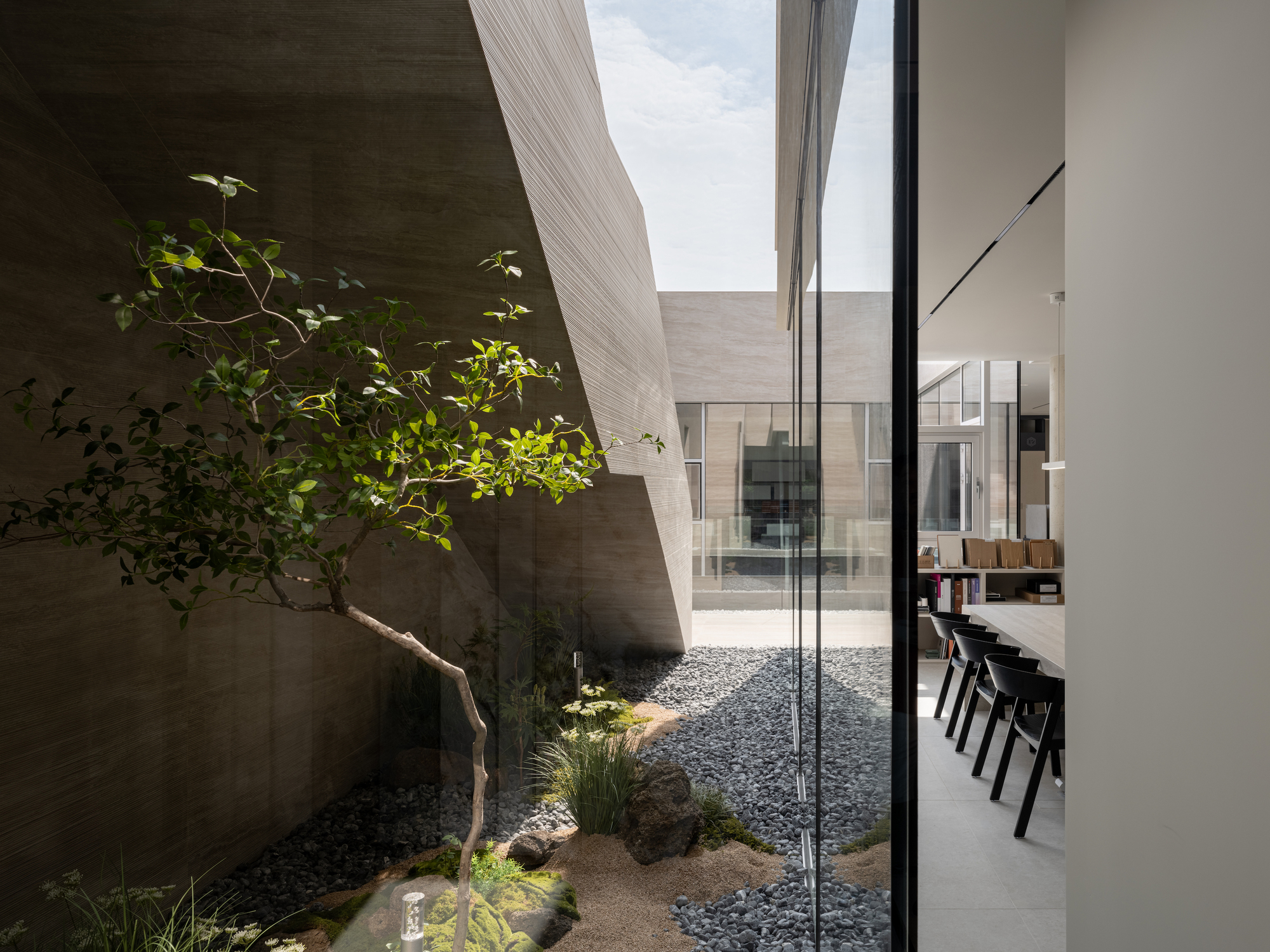 韓國釜山松亭 (Songjeong, Busan, South Korea) Oztile Showroom 展示間室內設計