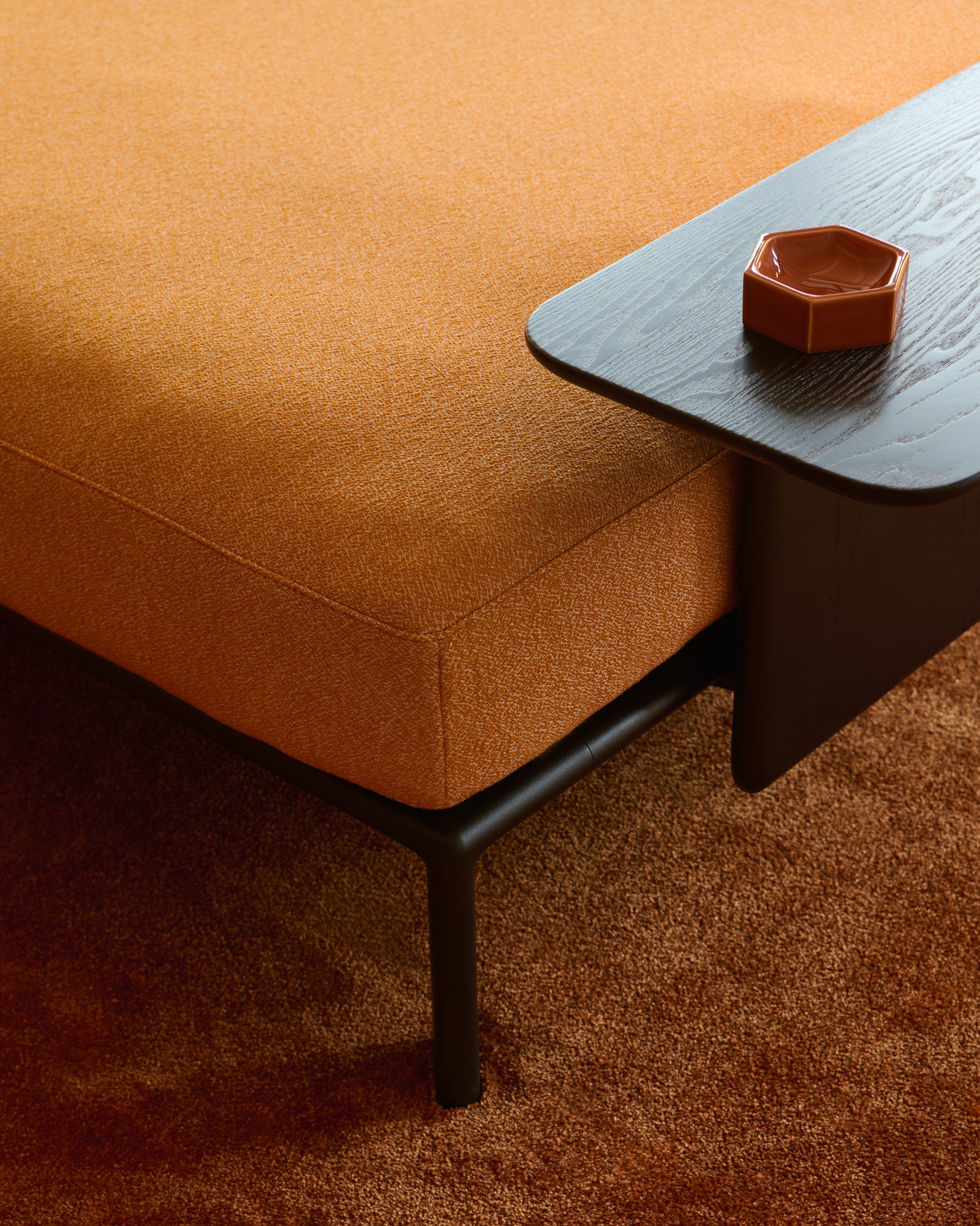 瑞士 Vitra 聯手 瑞士建築師事務所 Panter Tourron 模組化沙發Anagram