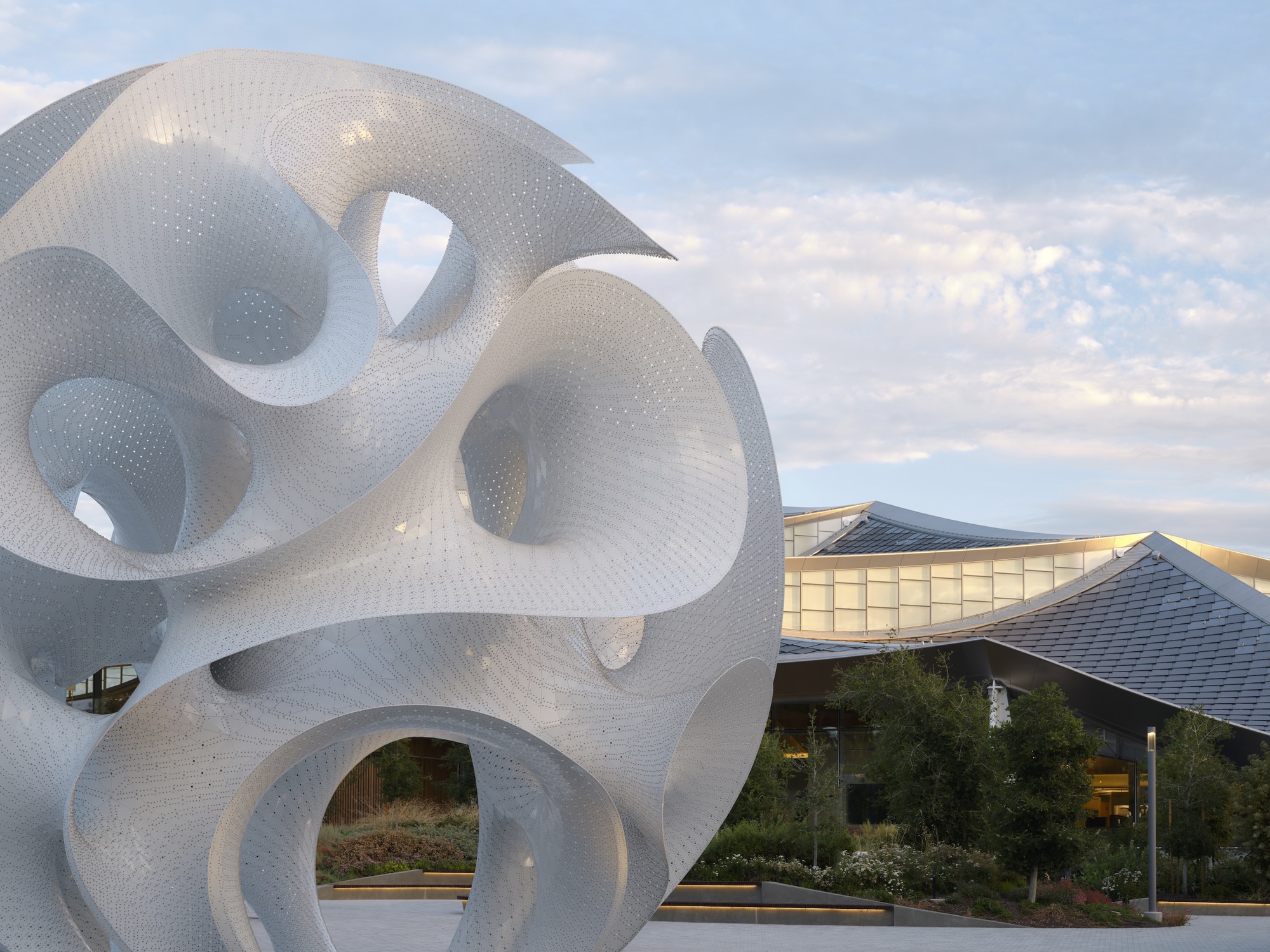 MARC FORNES  THEVERYMANY Google The Orb 裝置藝術