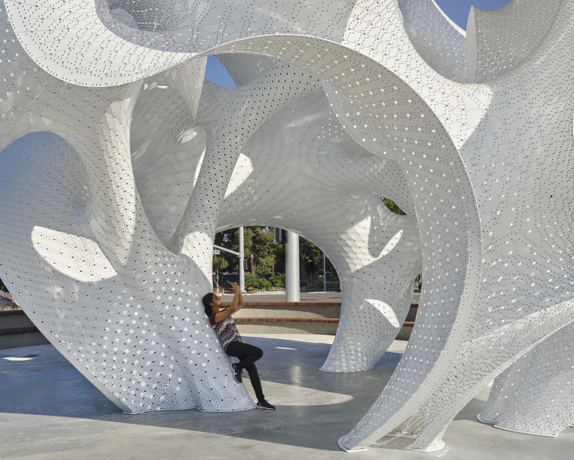 MARC FORNES  THEVERYMANY Google The Orb 裝置藝術